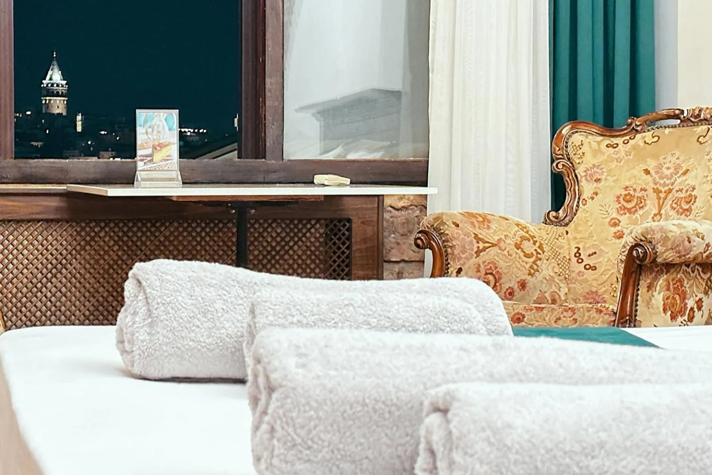 Bed in The Haliç Bosphorus Hotel