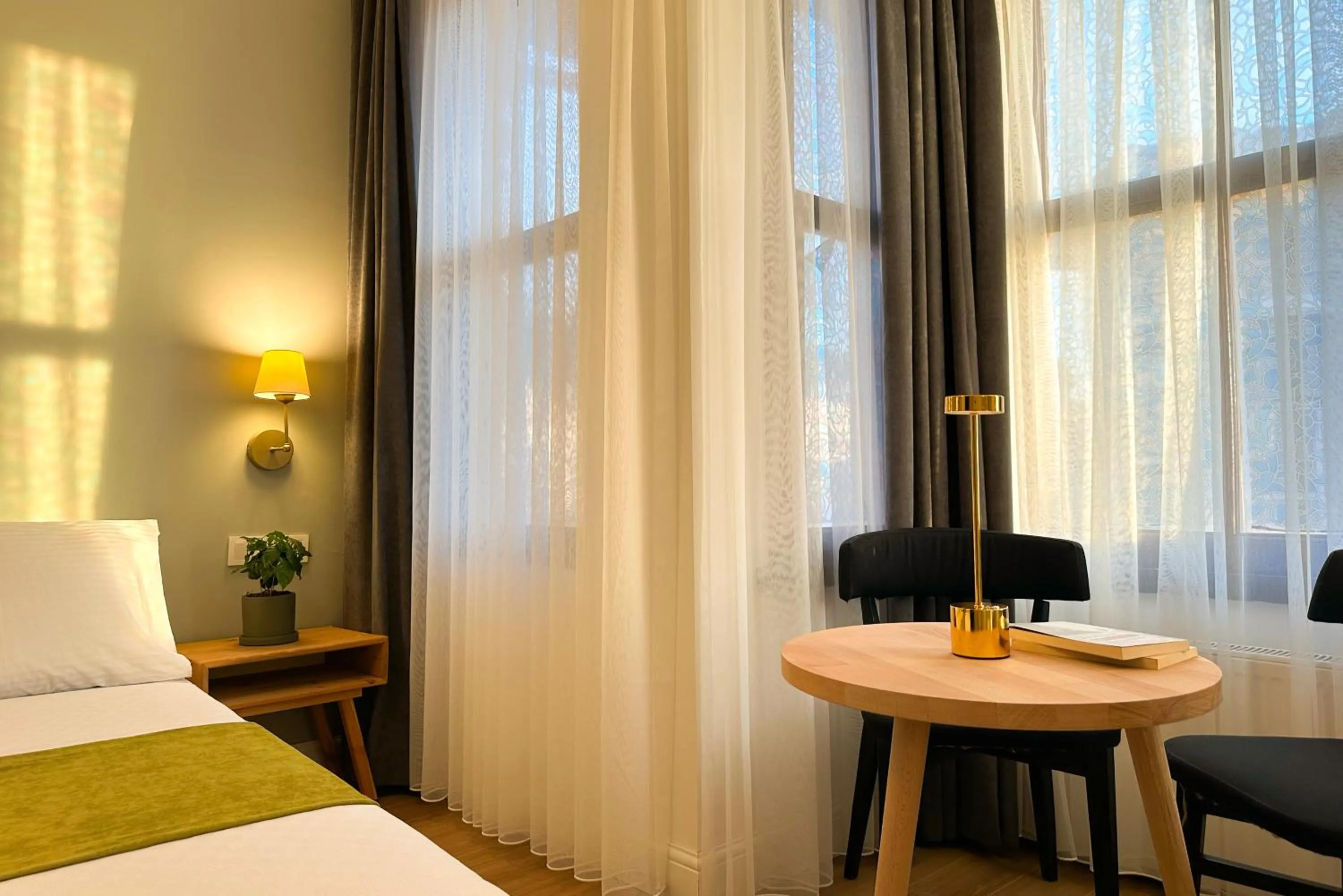 Bed in The Haliç Bosphorus Hotel