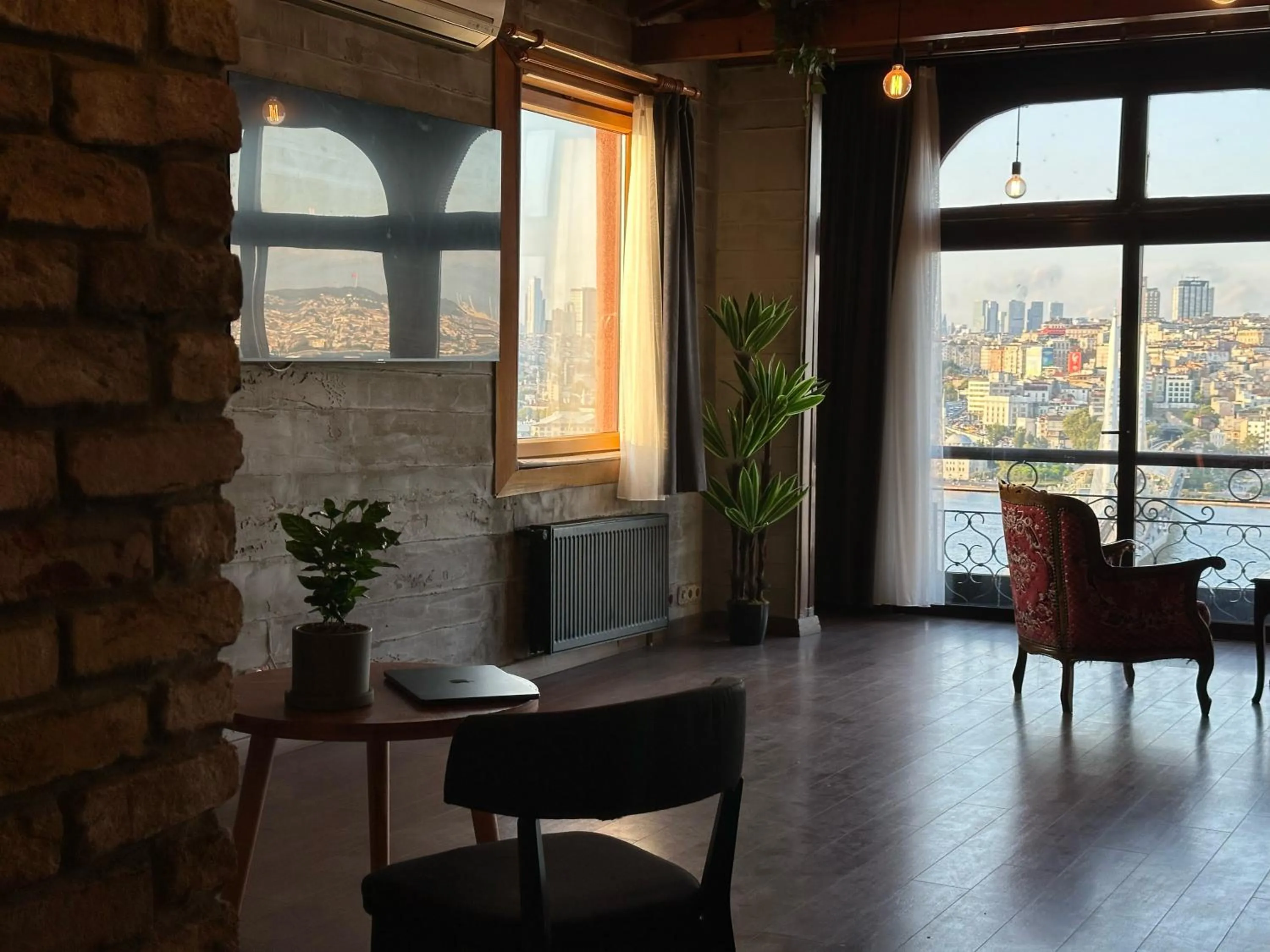 TV and multimedia in The Haliç Bosphorus Hotel