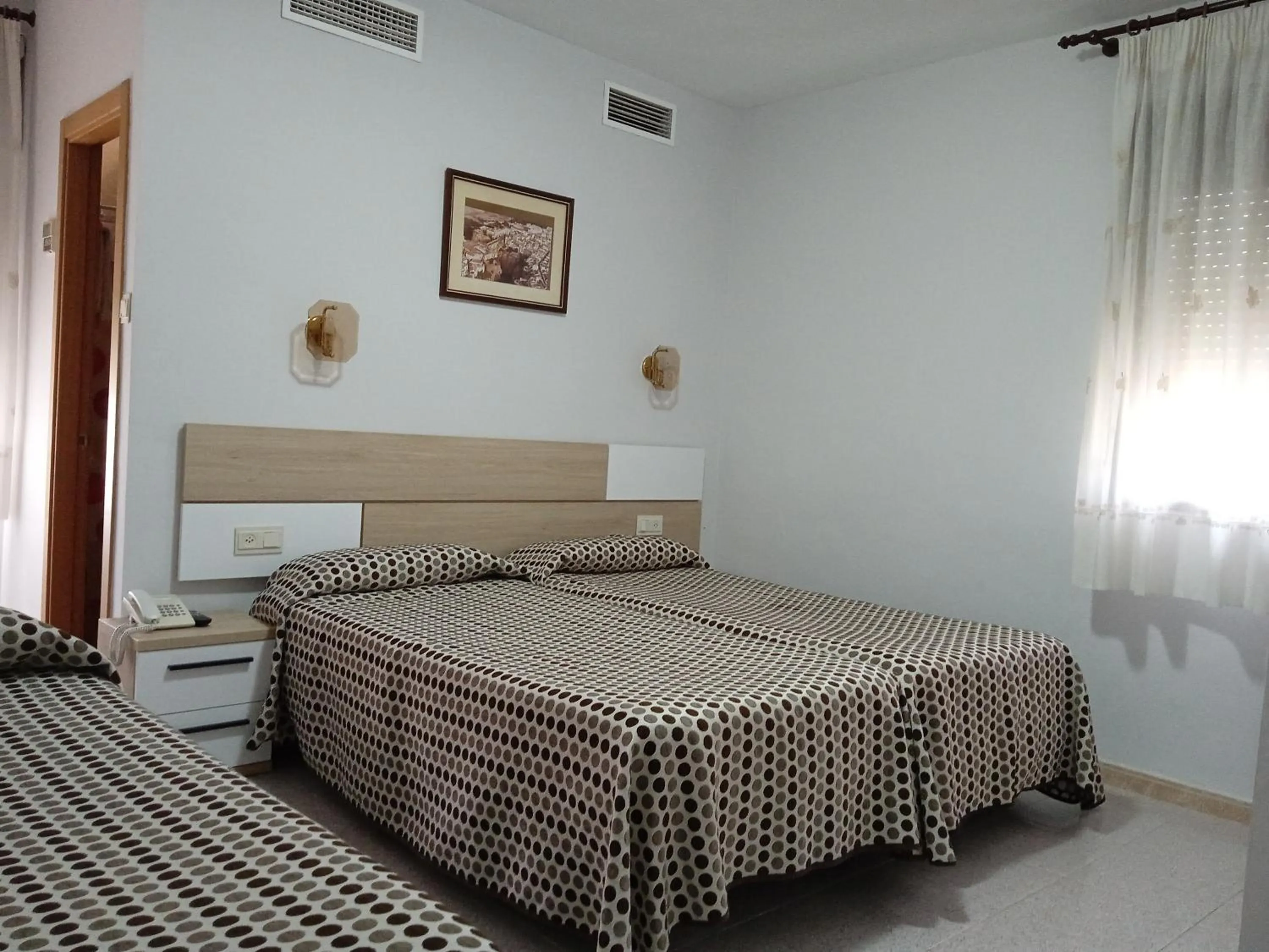 Photo of the whole room, Bed in Hotel Royal