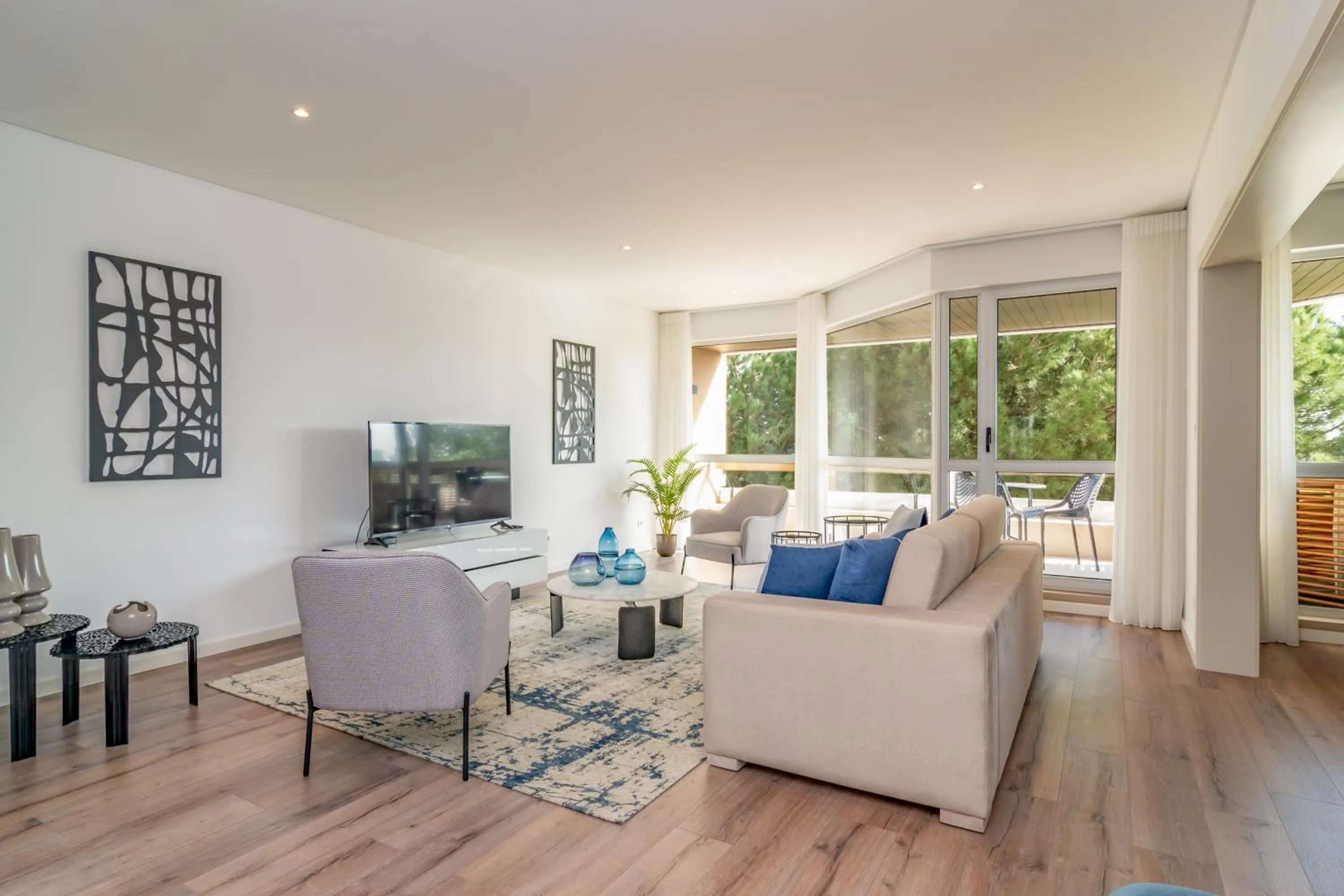 TV and multimedia in Coastal Charm by LovelyStay
