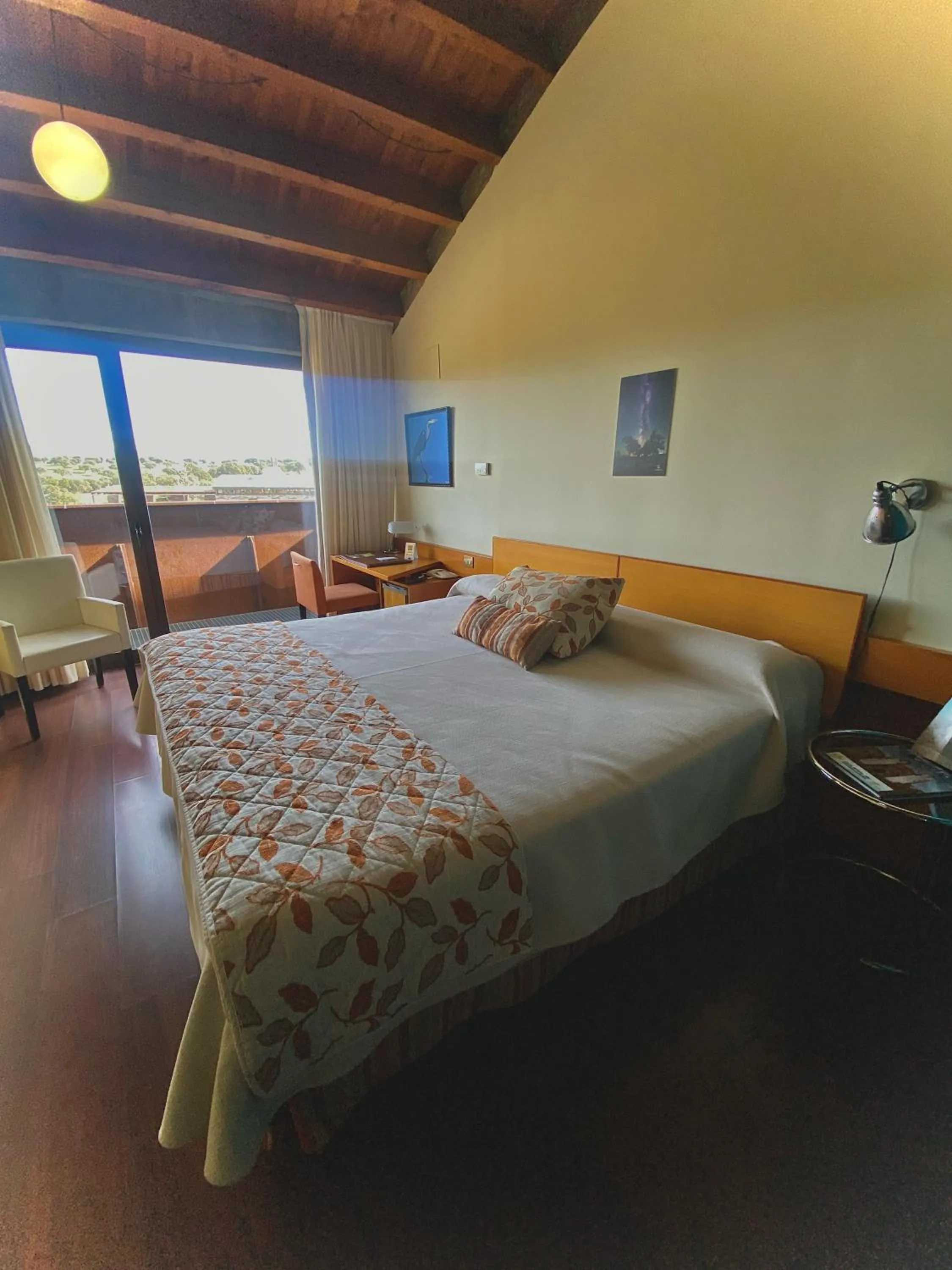 Bed in Hotel Parque de Monfragüe