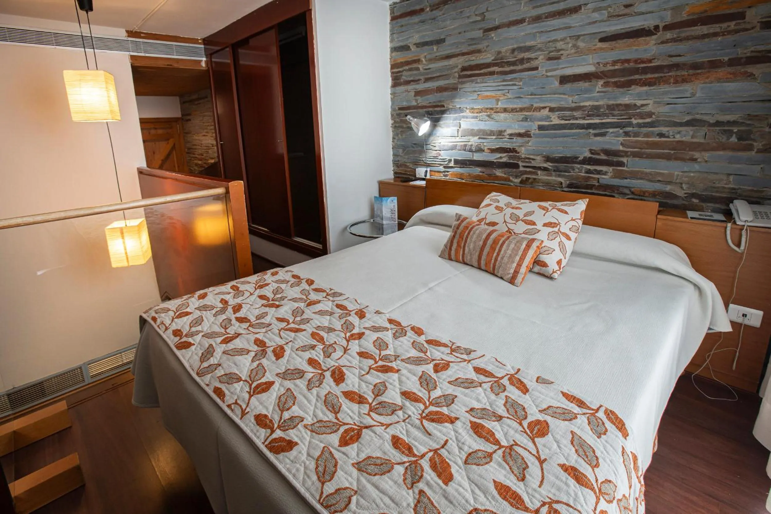 Bedroom, Bed in Hotel Parque de Monfragüe