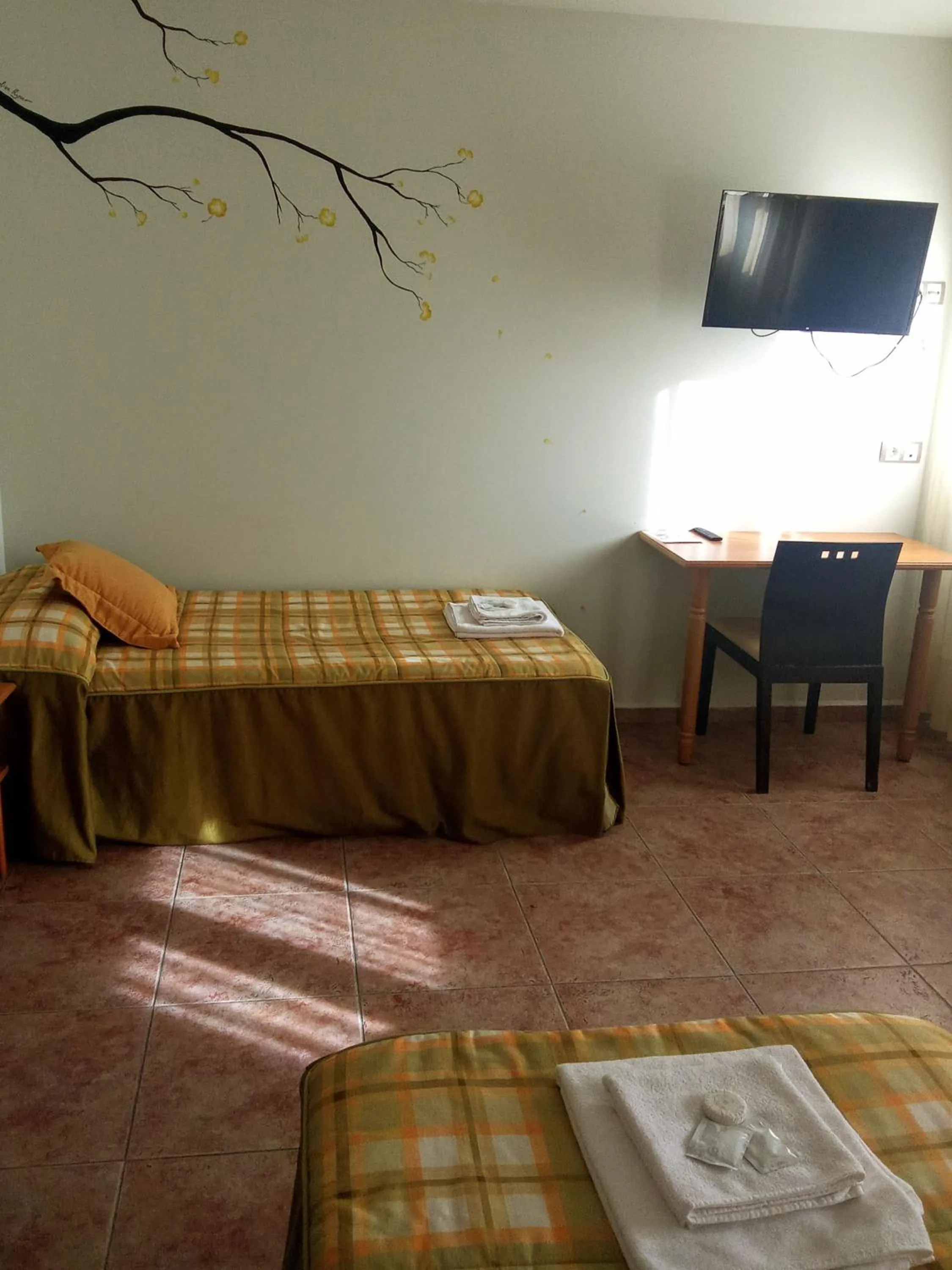 Bed in H&G LOZOYUELA