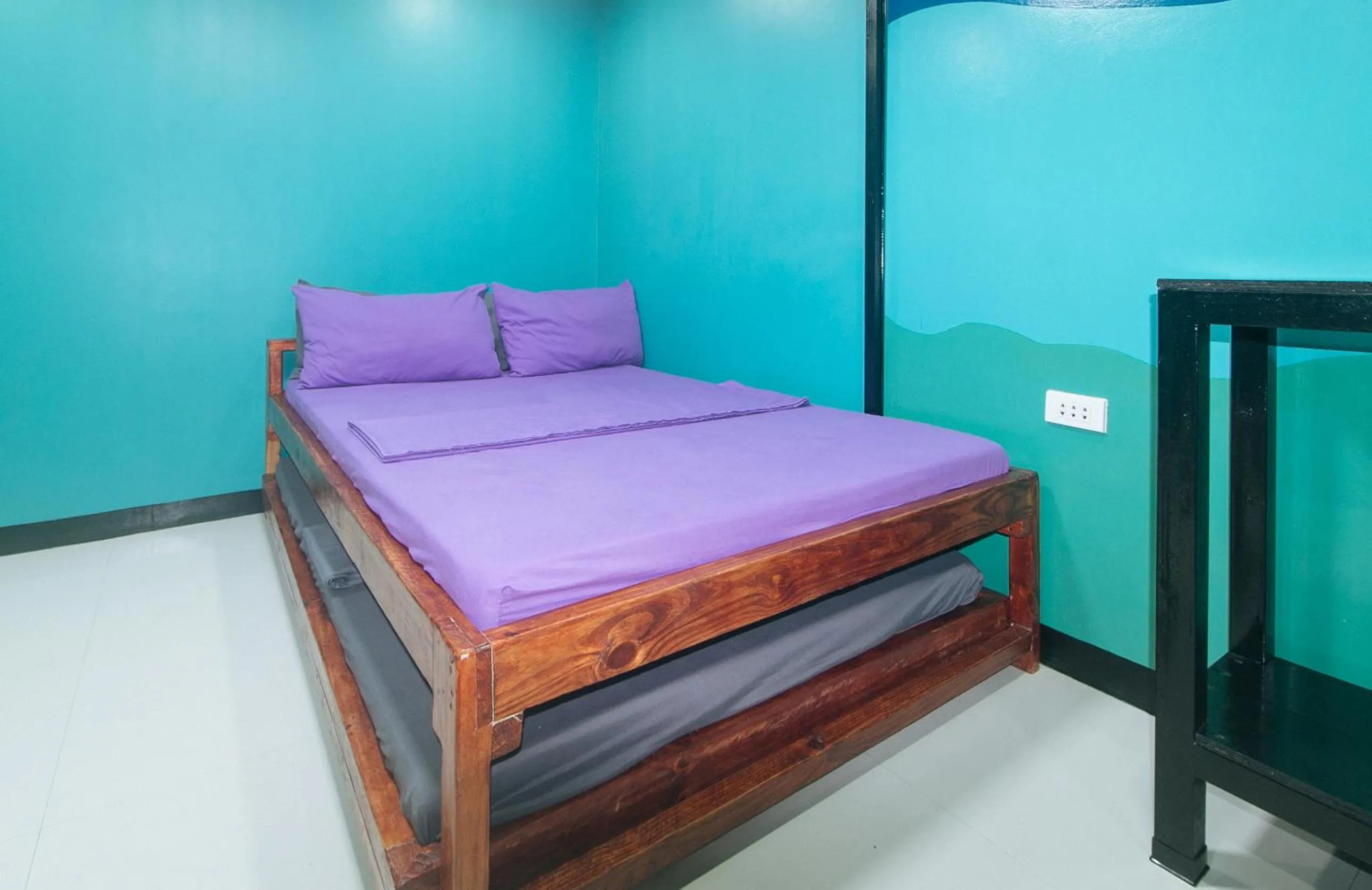 Bed in RedDoorz @ Dolce Cabanas Beach Resort