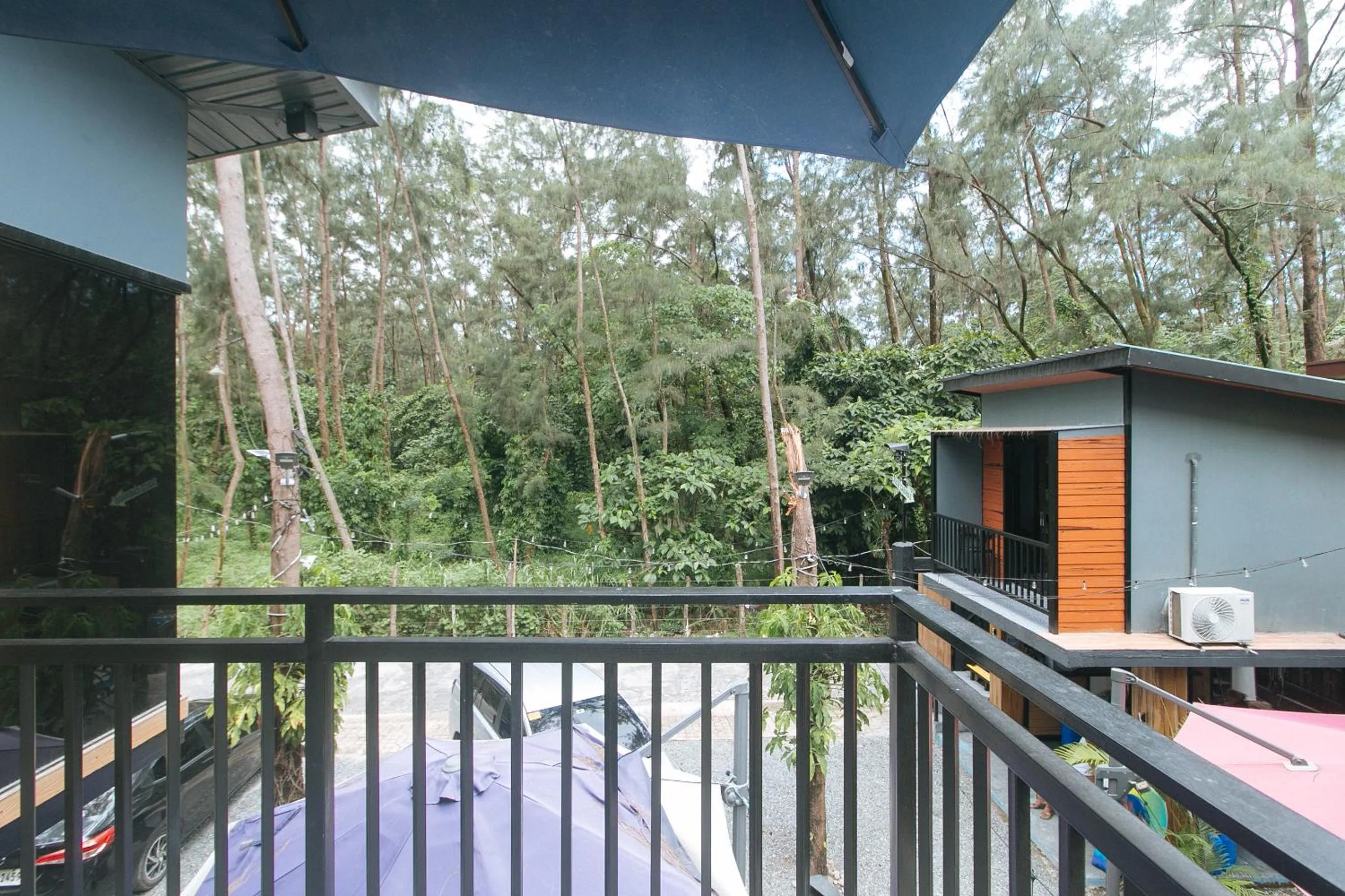 Balcony/Terrace in RedDoorz @ Dolce Cabanas Beach Resort