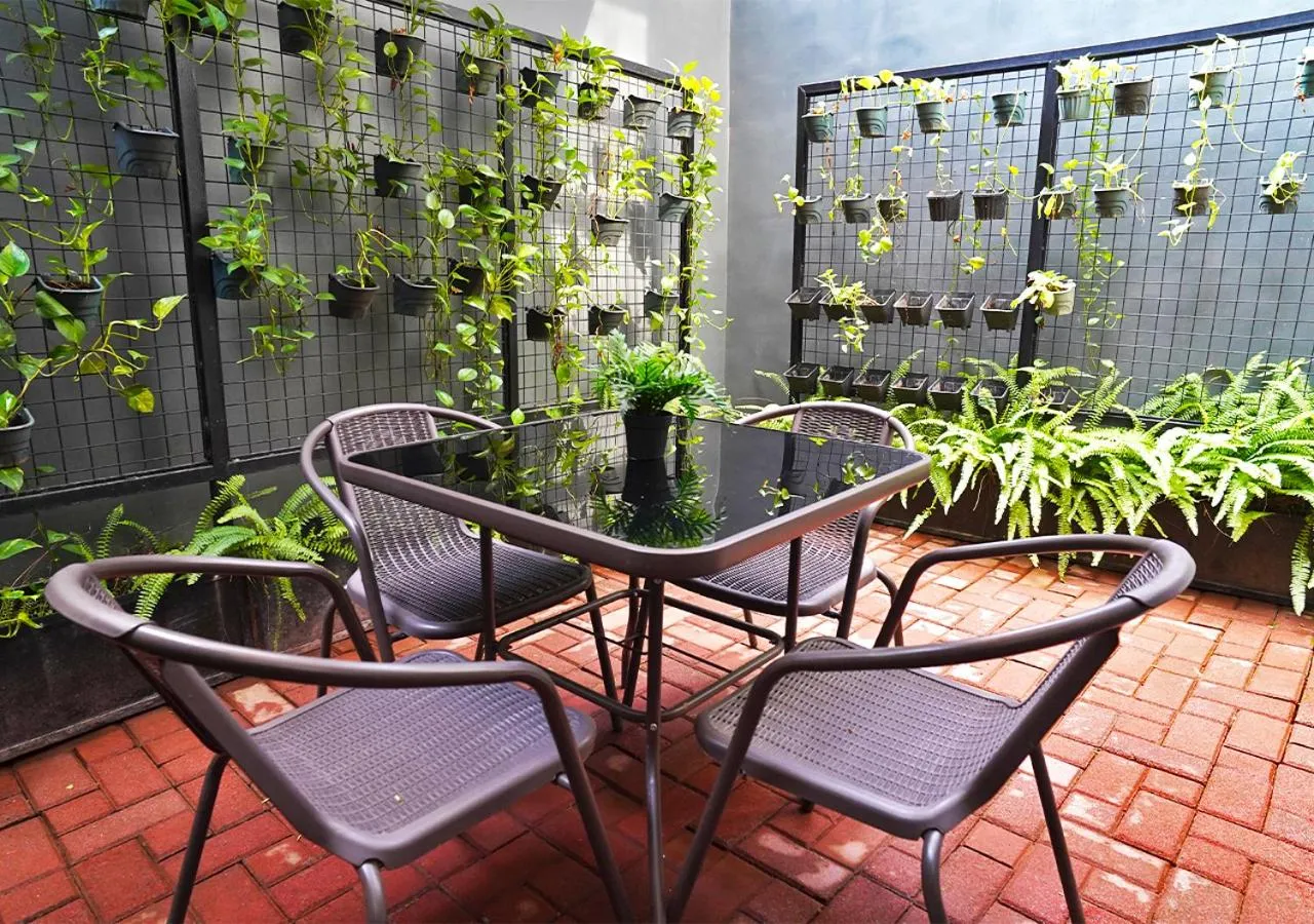 Patio in mySTAY Hotel BGC South