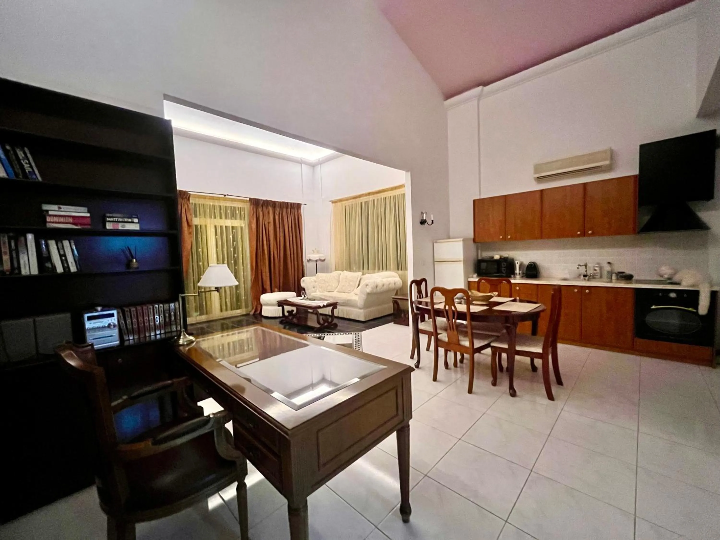 Rafkos Mansion with Private Pool and Amazing View