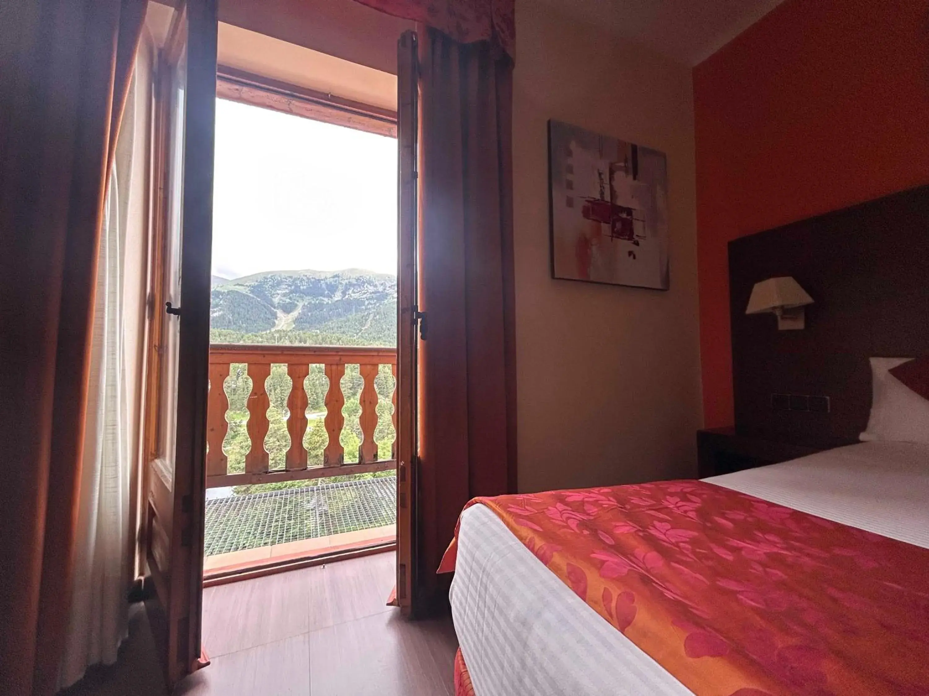 Double or Twin Room in Hotel Solineu Double or Twin Room in Hotel Solineu