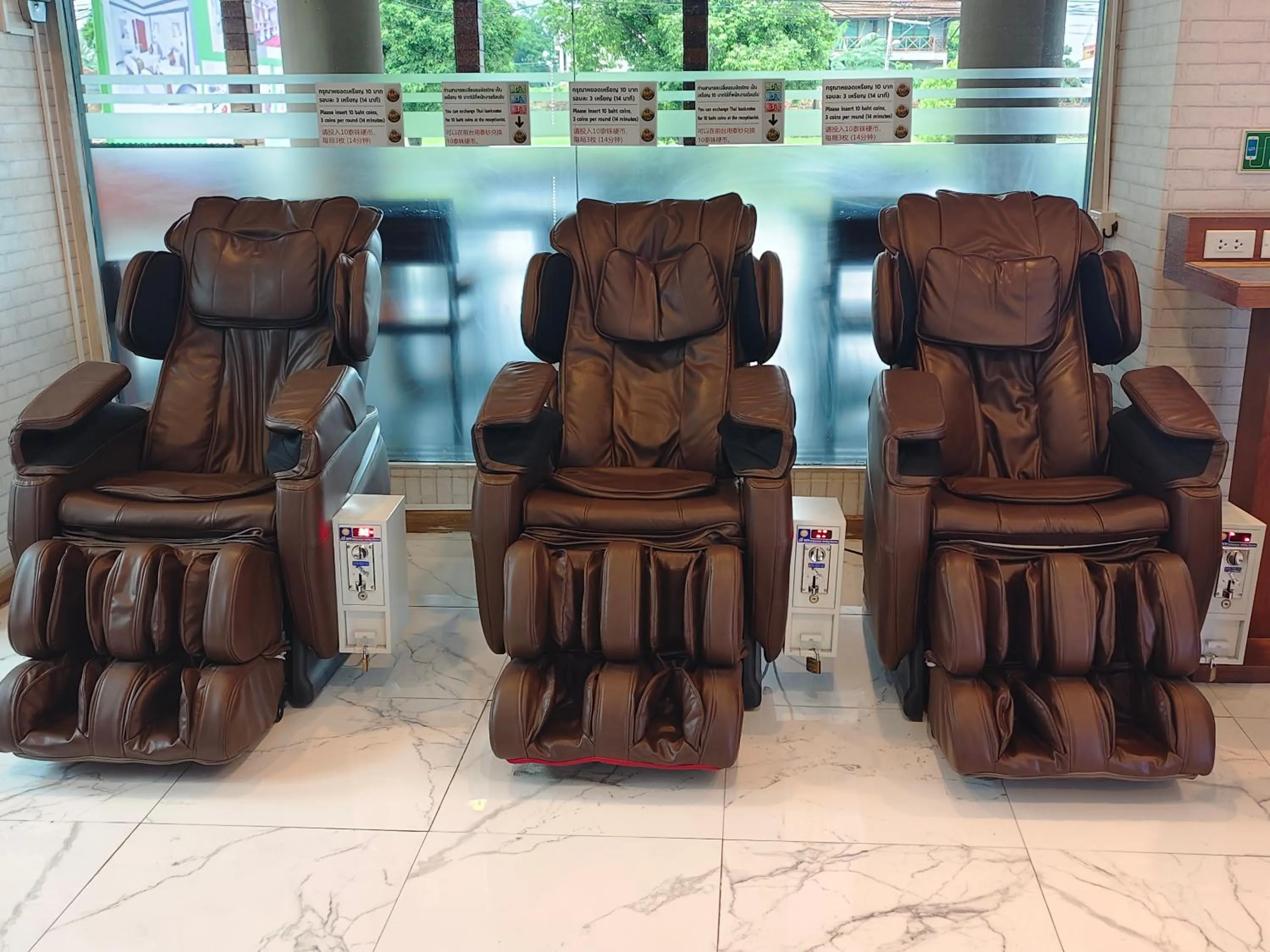 Massage in Hotel De Khuvieng