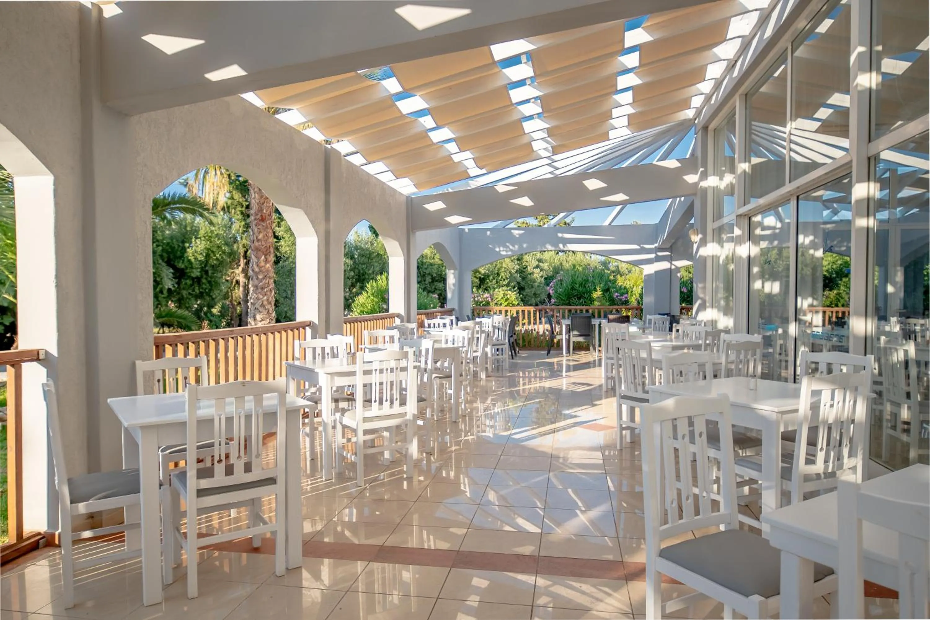 Restaurant/places to eat in Evripides Village