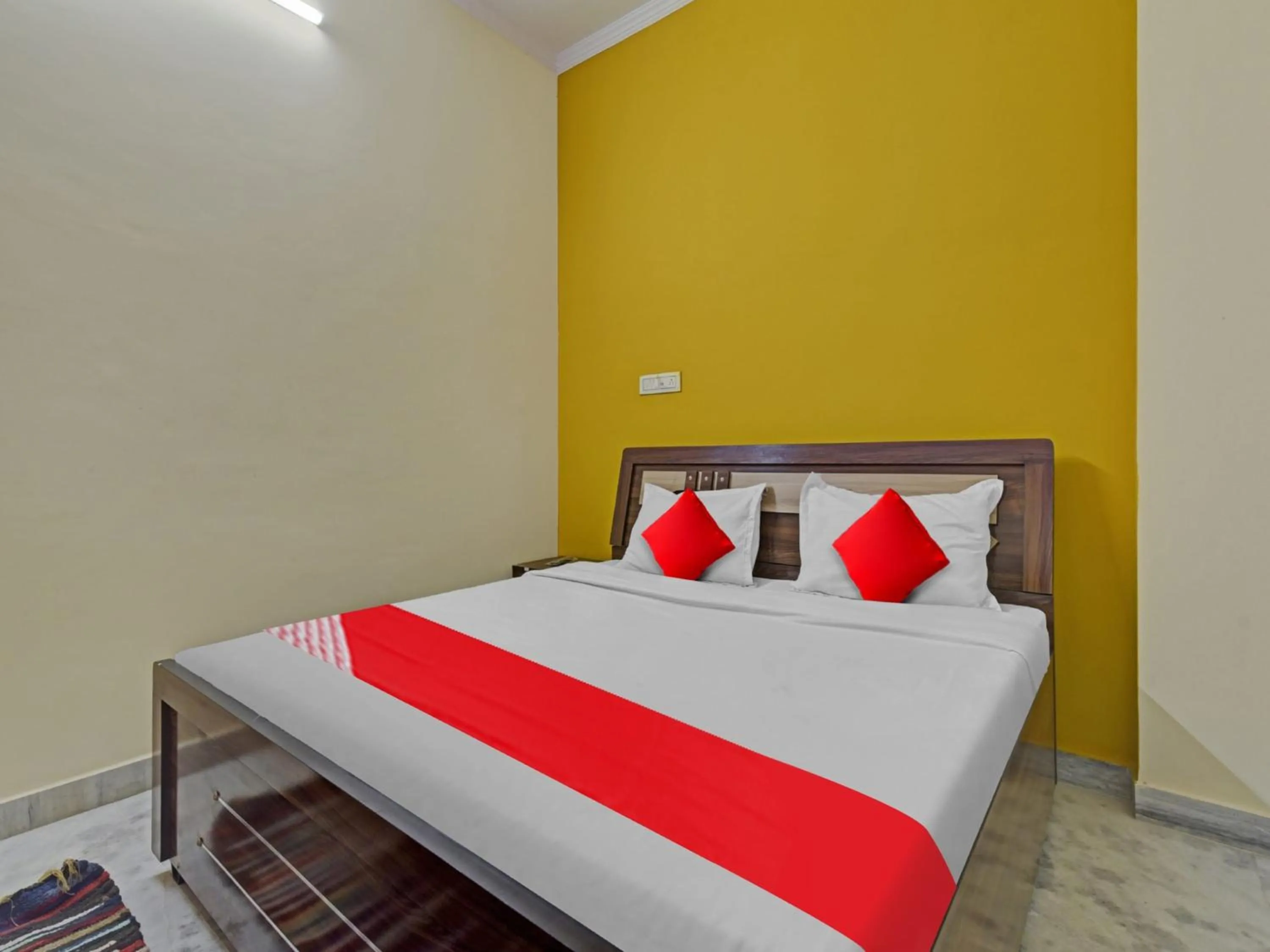 Bedroom in Hotel O Hastinapur Residency