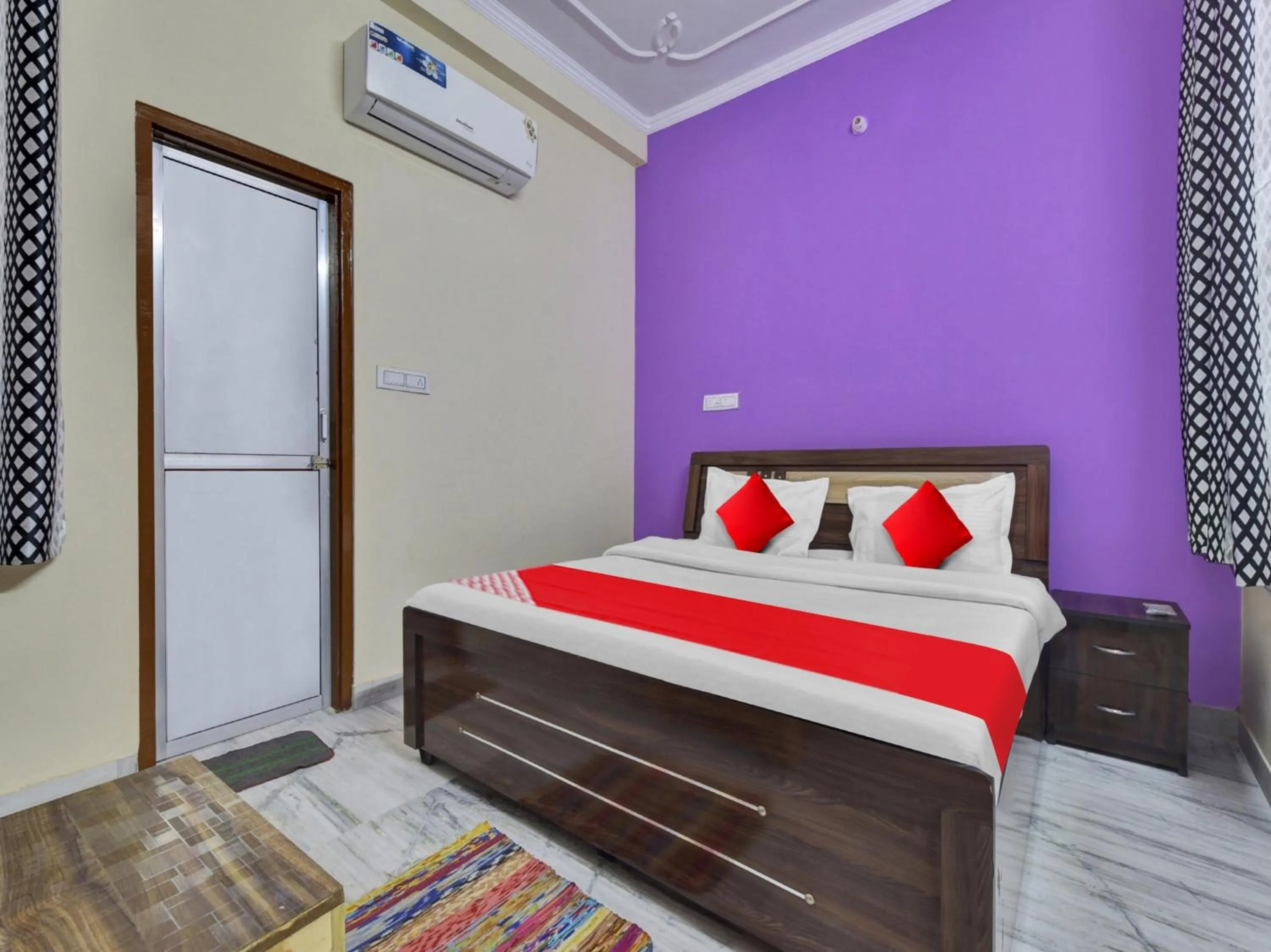 Bedroom in Hotel O Hastinapur Residency
