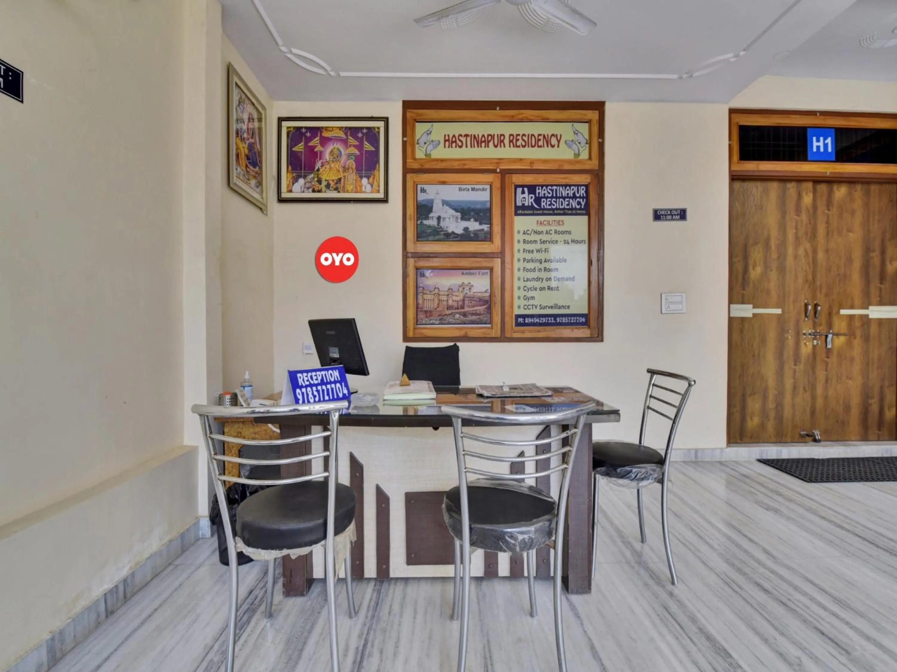 Lobby or reception in Hotel O Hastinapur Residency