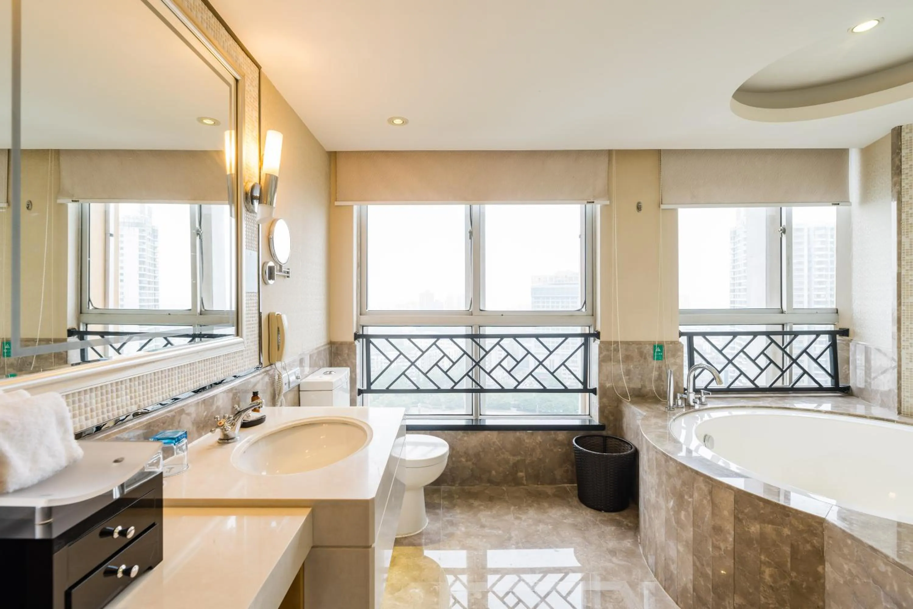Bathroom in S&N Hotel Jiujiang