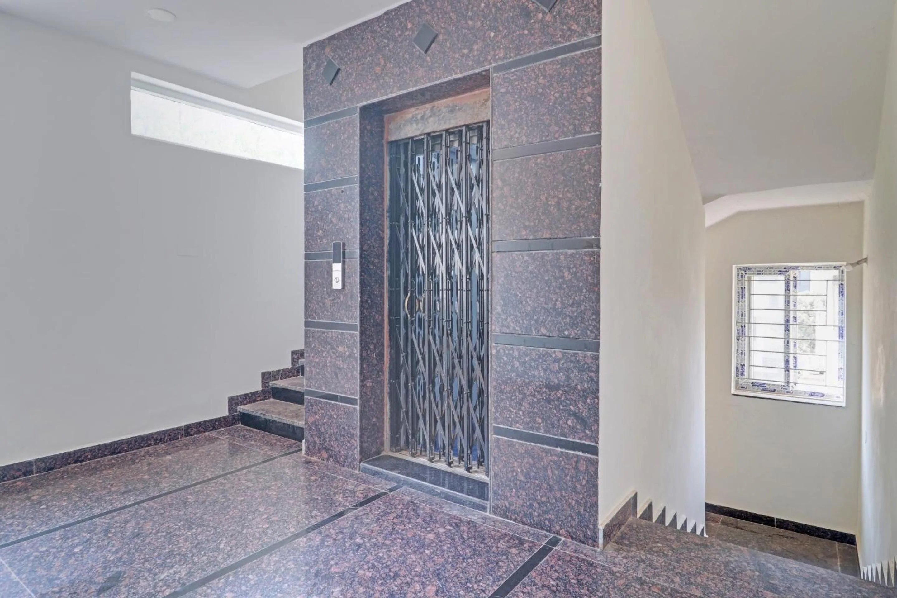 Lobby or reception in Collection O SS Metro Ritz