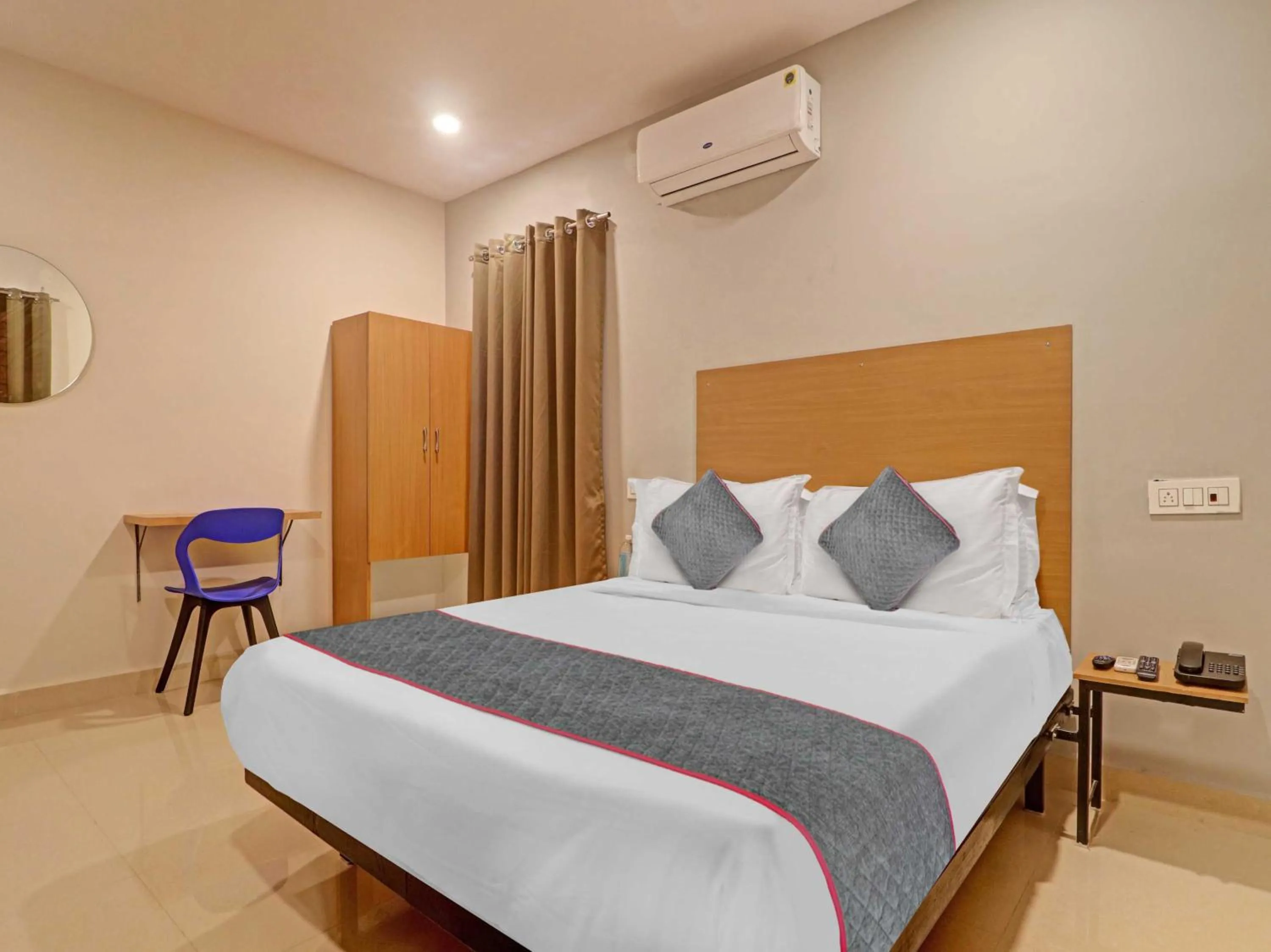 Bedroom in Townhouse White Ridge KPHB OPP JNTU