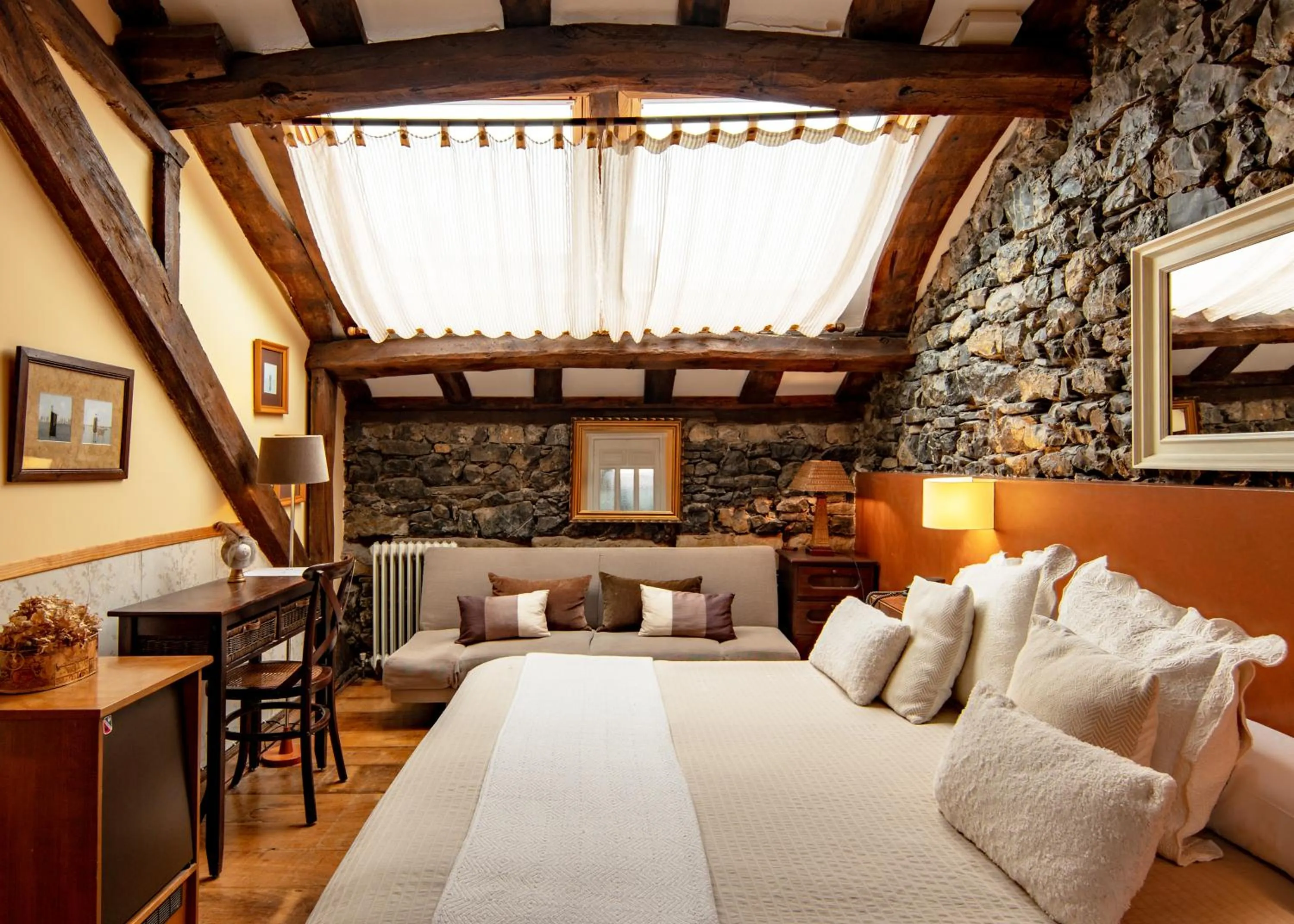 Photo of the whole room, Bed in Mar Del Sueve