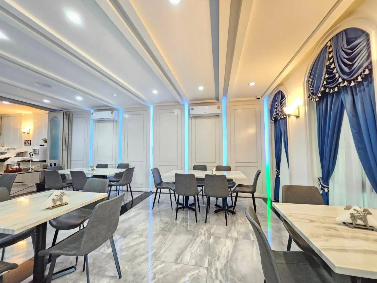 Seating area in CottagePine Rayong Resort&Cafe