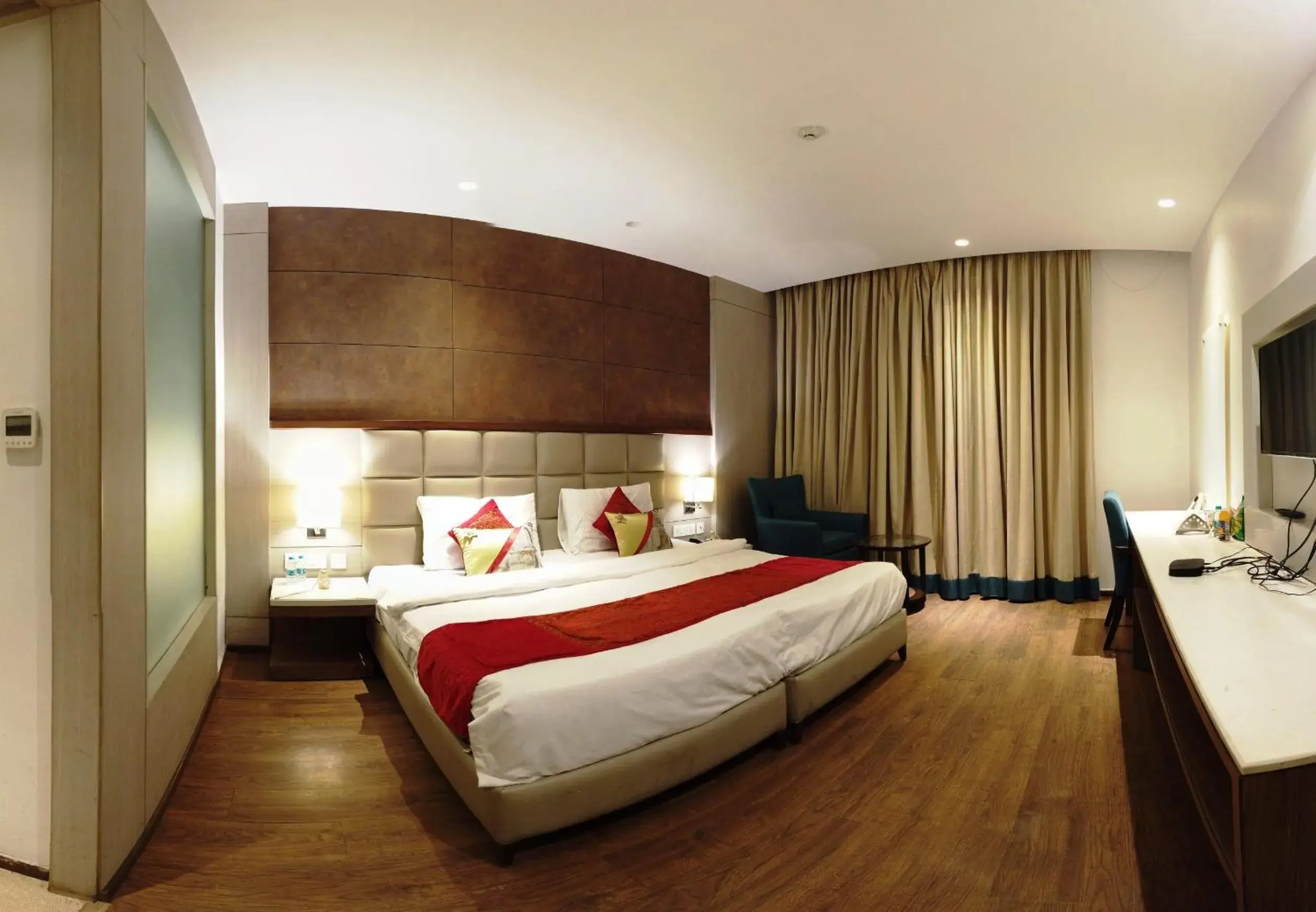 Superior Double Room in Lemonwood Suites by F9 Hotels - Trivoli Garden Chhatarpur Superior Double Room in Lemonwood Suites by F9 Hotels - Trivoli Garden Chhatarpur
