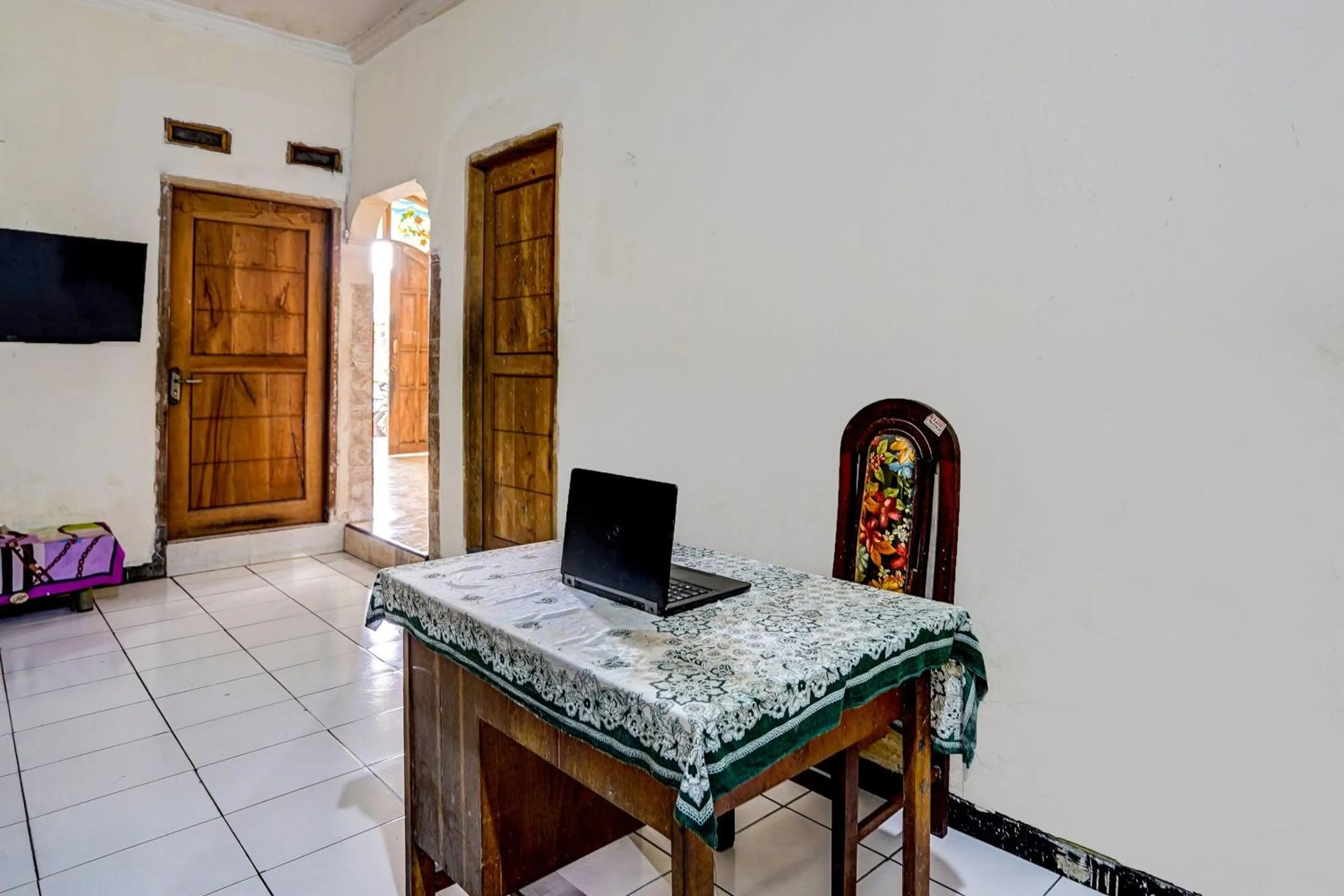 Lobby or reception in Hotel O Nurul Homestay Syariah