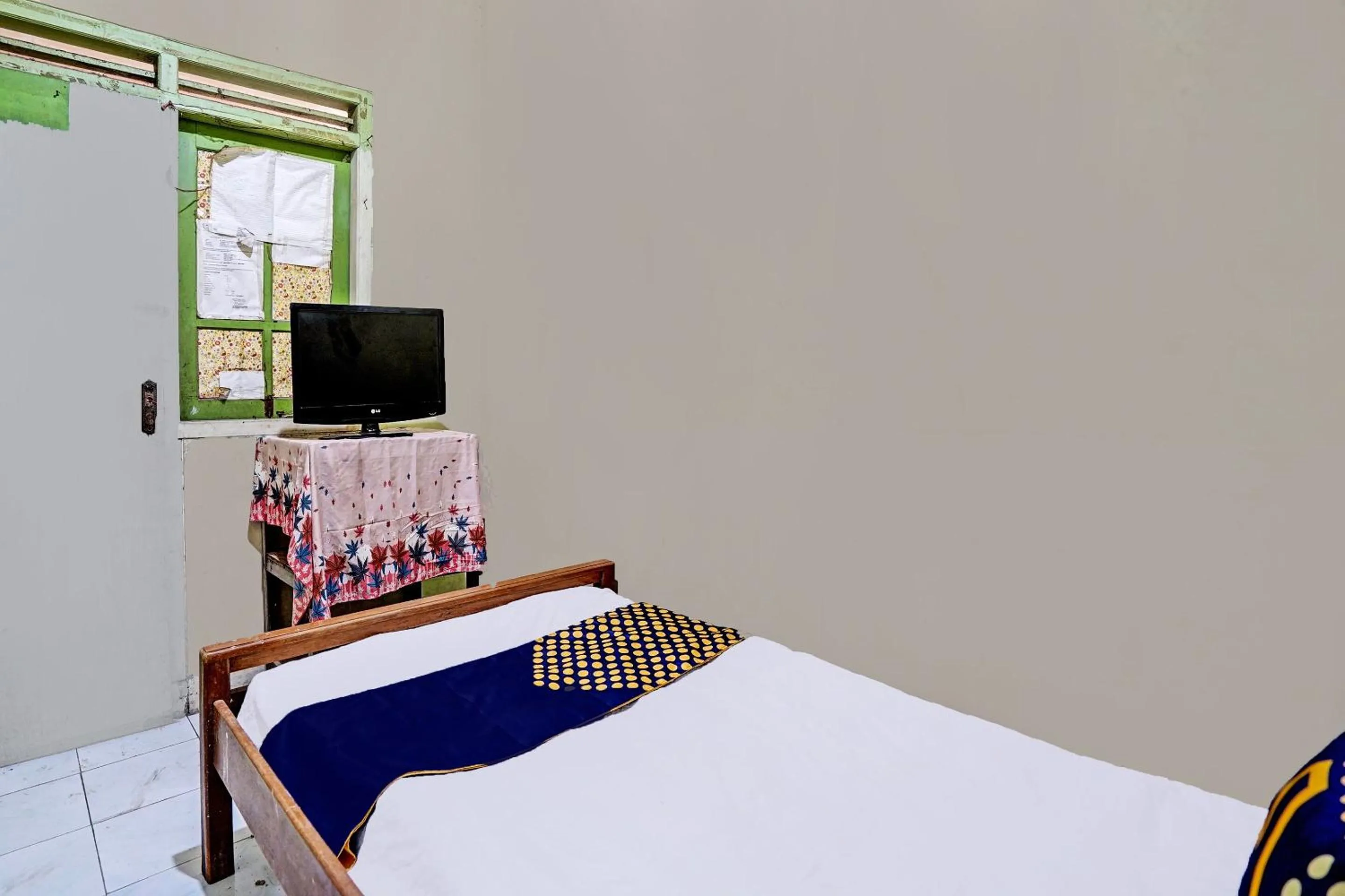 Bedroom, Bed in Hotel O Nurul Homestay Syariah