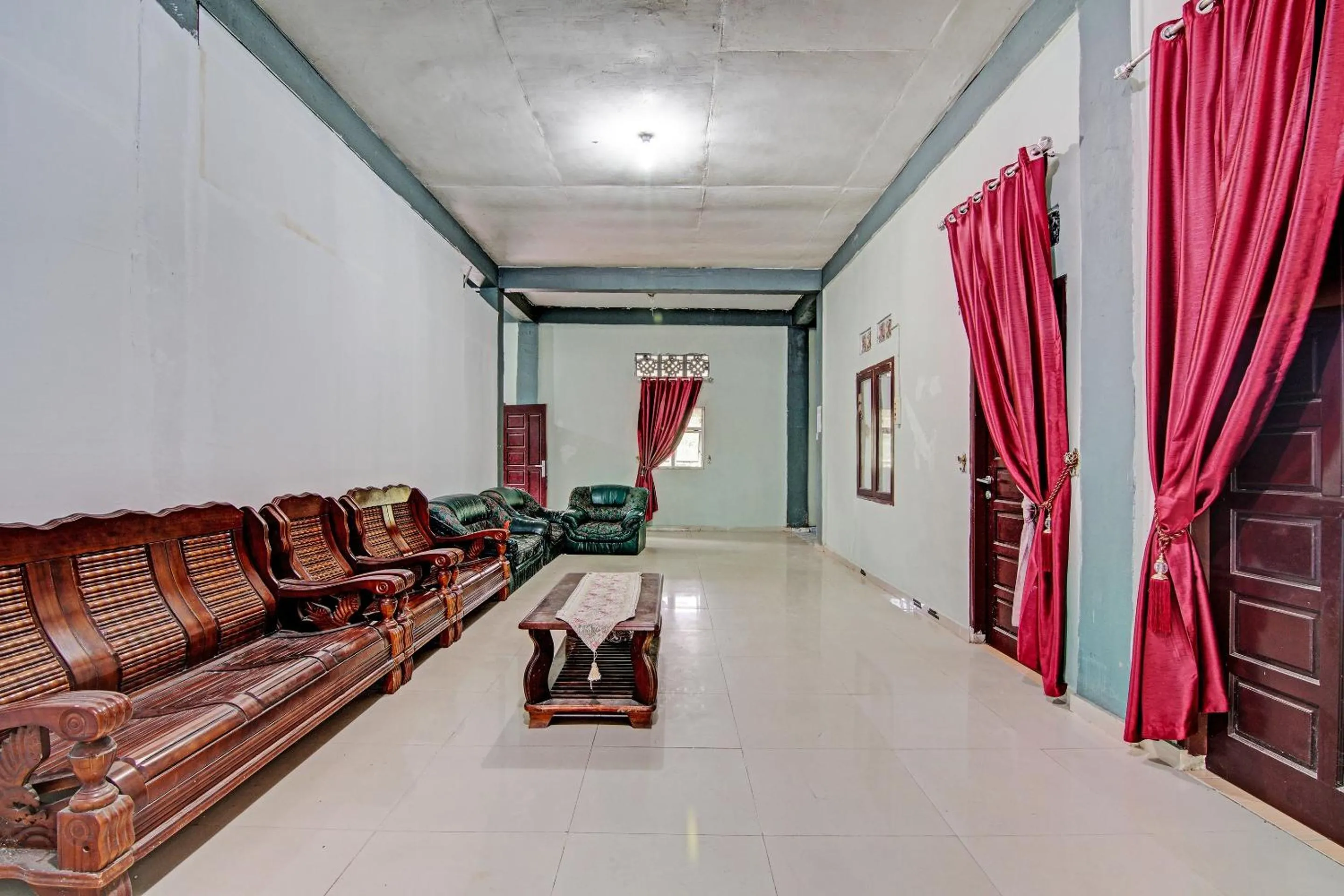 Lobby or reception in Hotel O Salsa Homestay Syariah Near Pondok Pesantren MUALLIMIN Muhammadiyah Bangkinang Kota