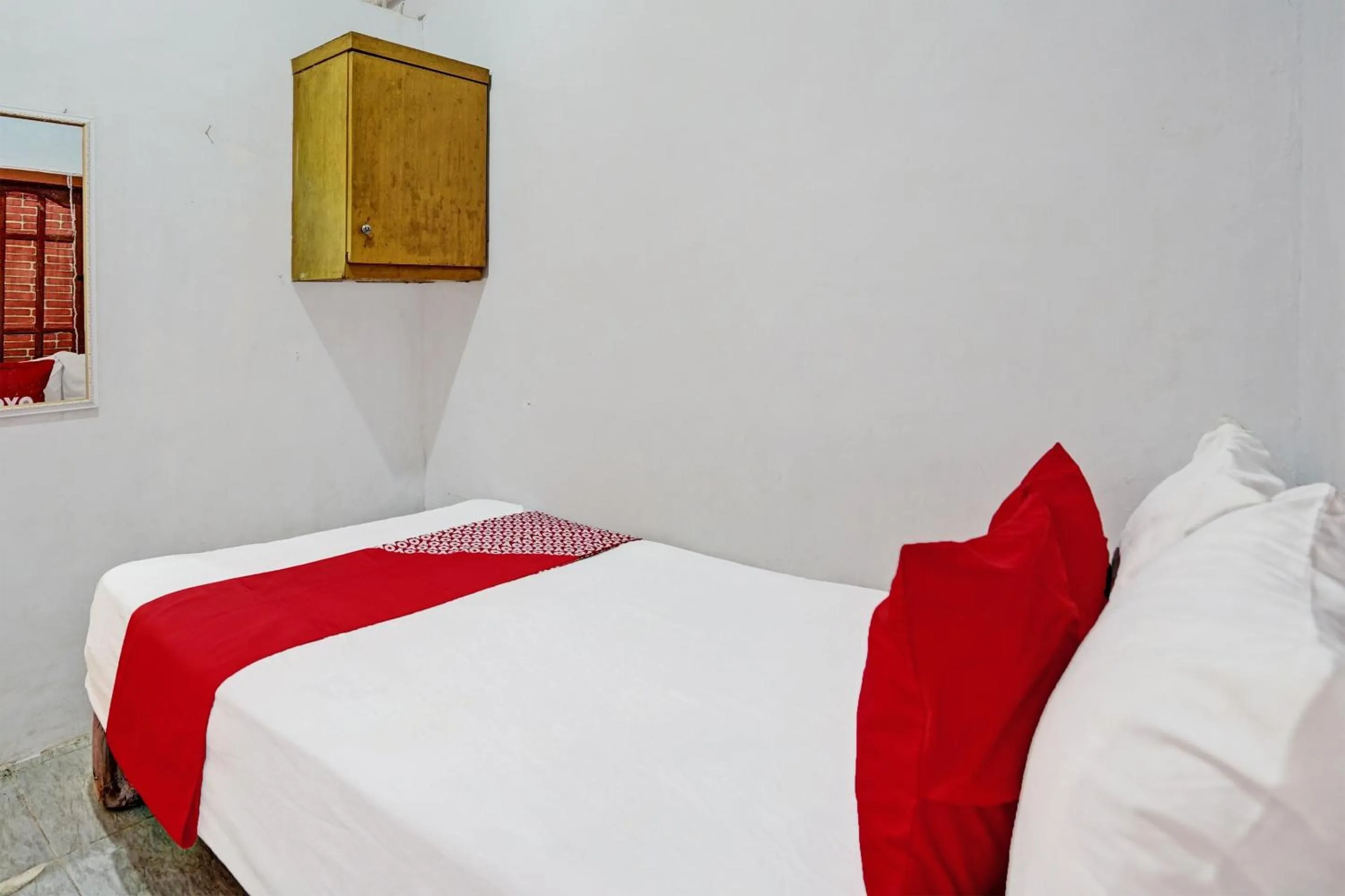 Bedroom in OYO Life 92310 Banyu Homestay