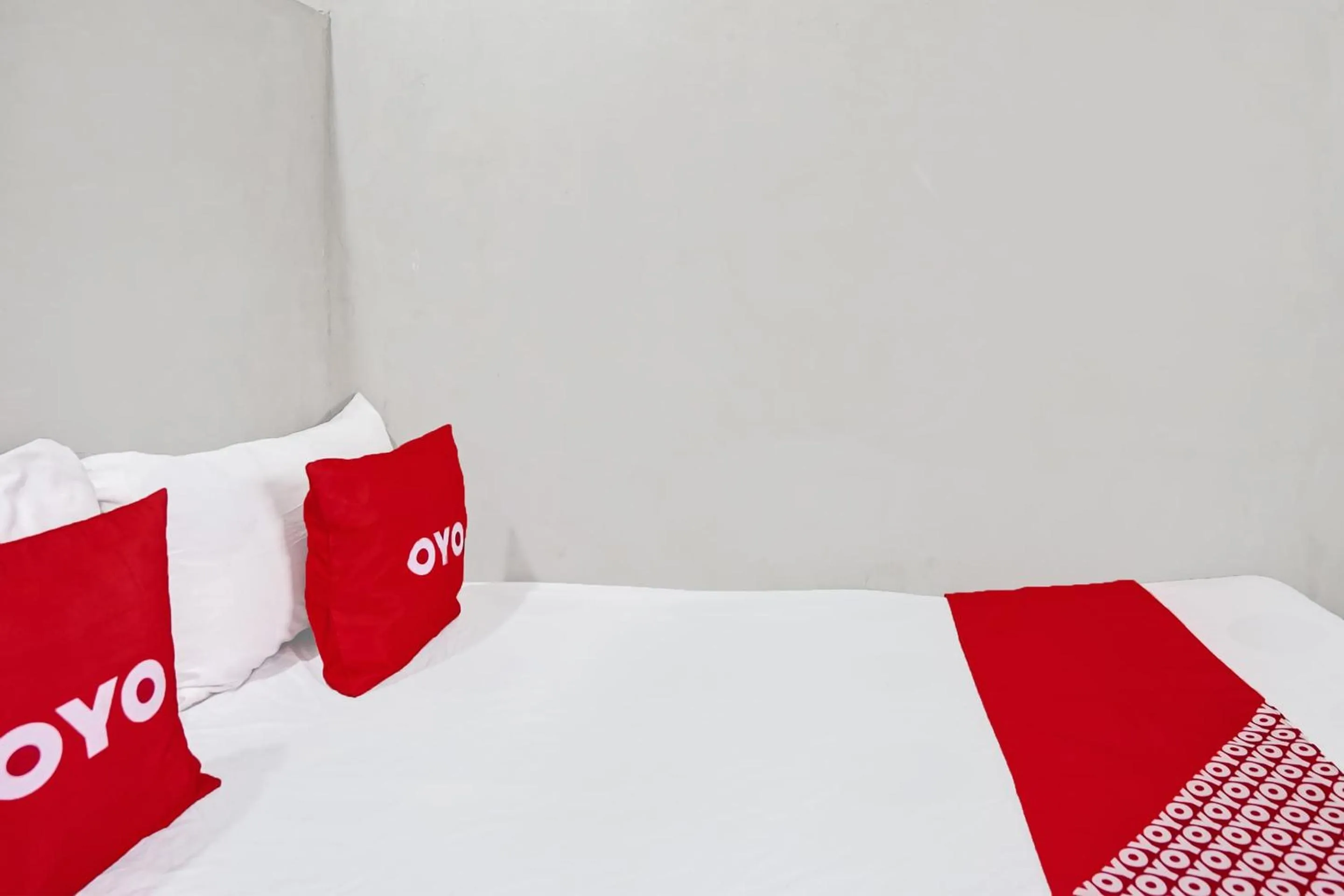 Bedroom in OYO Life 92310 Banyu Homestay