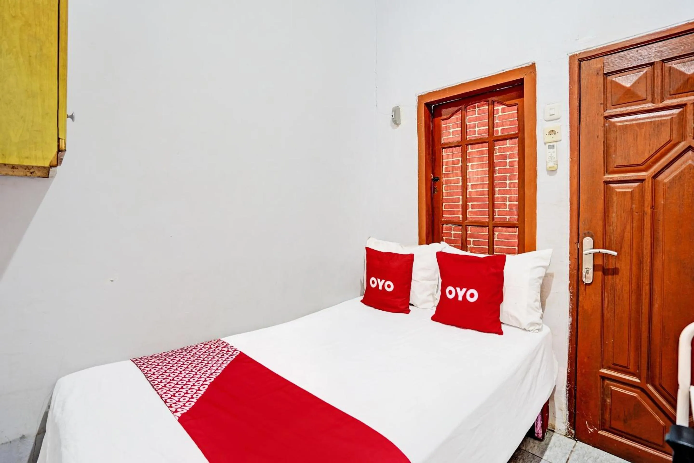 Bedroom in OYO Life 92310 Banyu Homestay