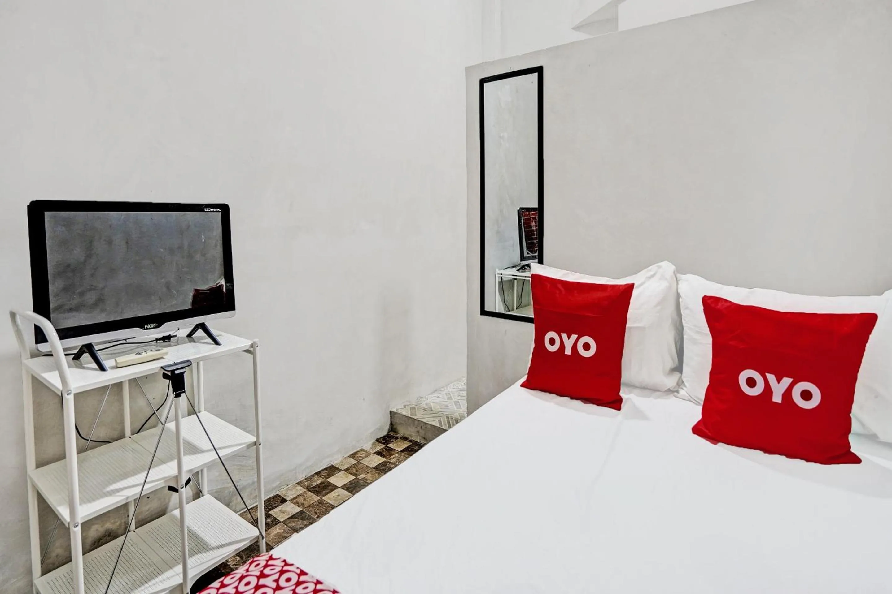 Bedroom in OYO Life 92310 Banyu Homestay