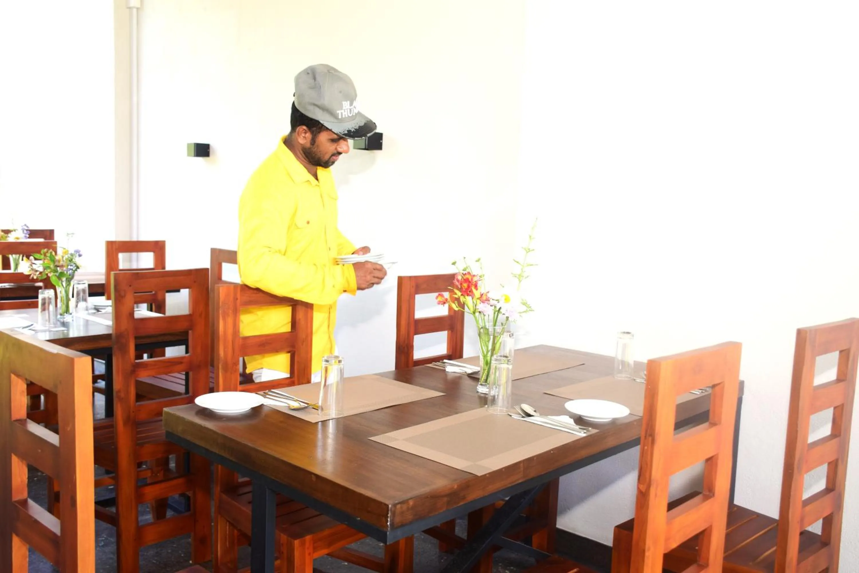 Restaurant/places to eat in Mango Tree Villa Bentota