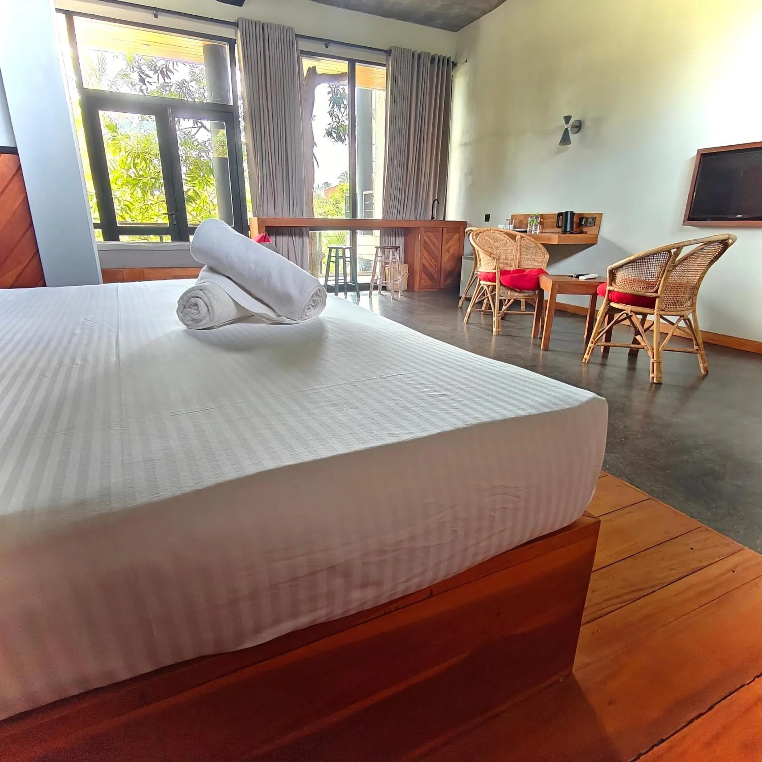 Bedroom, Bed in Mango Tree Villa Bentota