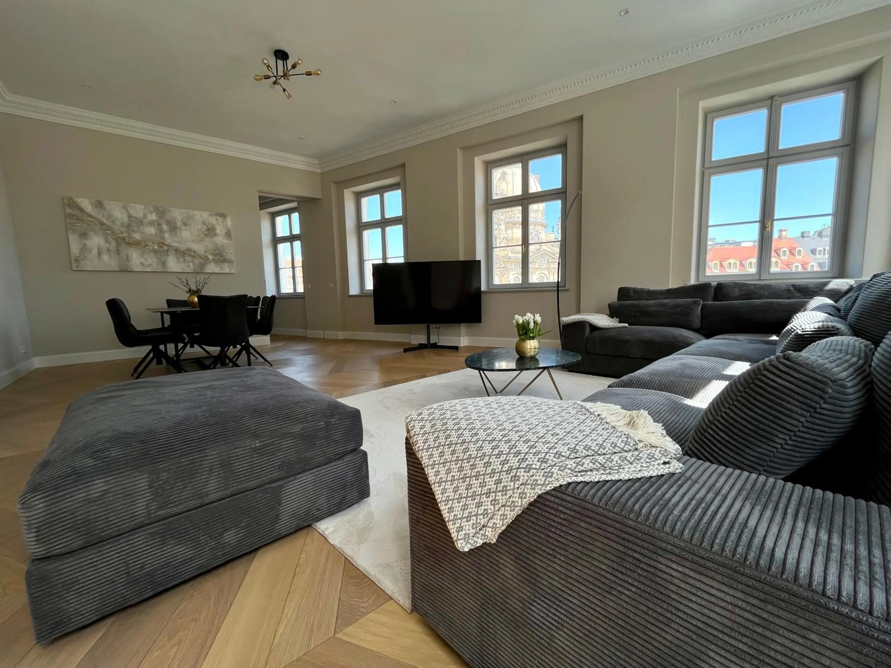 Luxury Home / 3-Raum-Suite an der Frauenkirche / 6