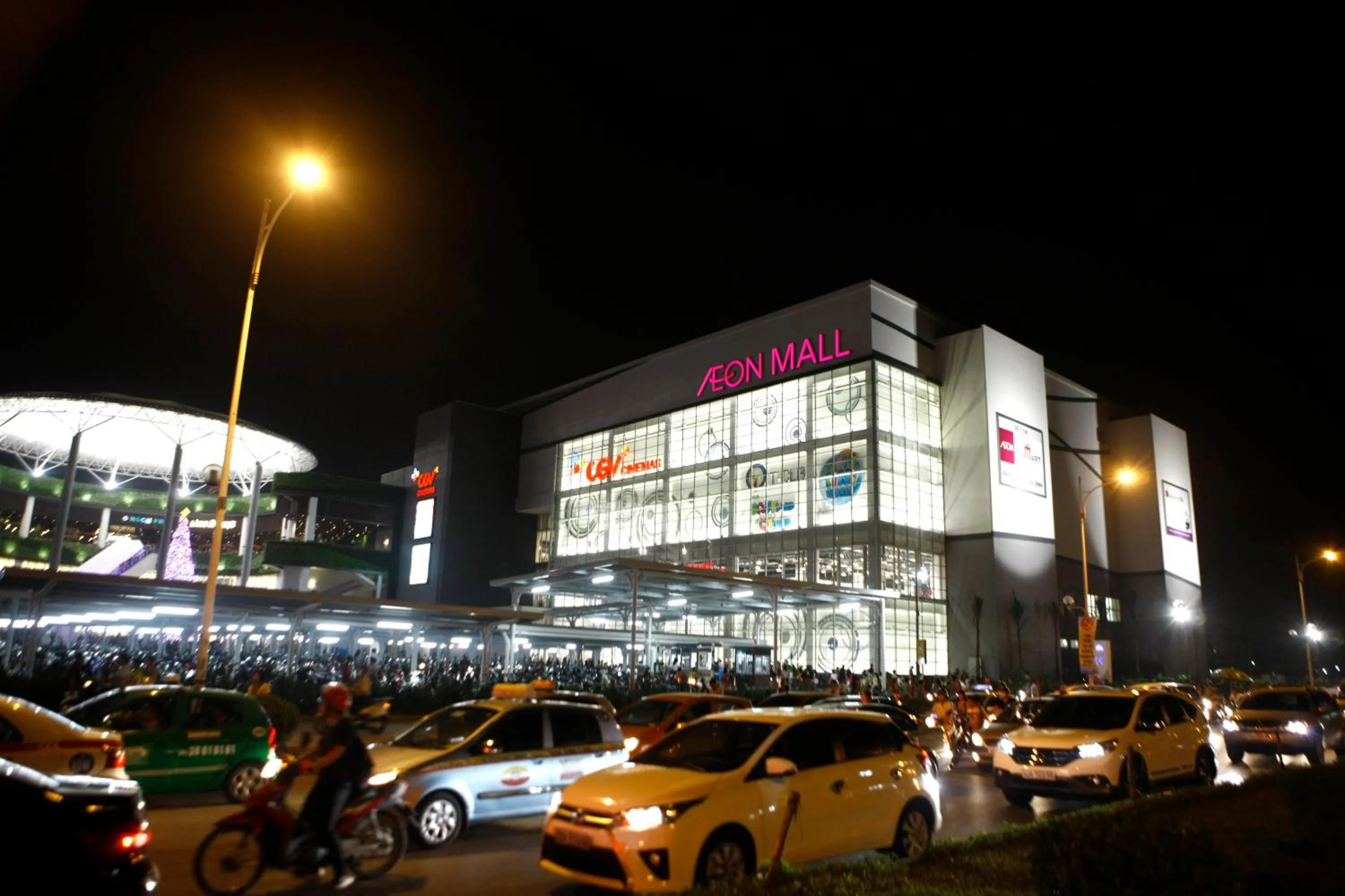 Neighbourhood in Phuong Nam Hotel Aeon Mall Long Bien