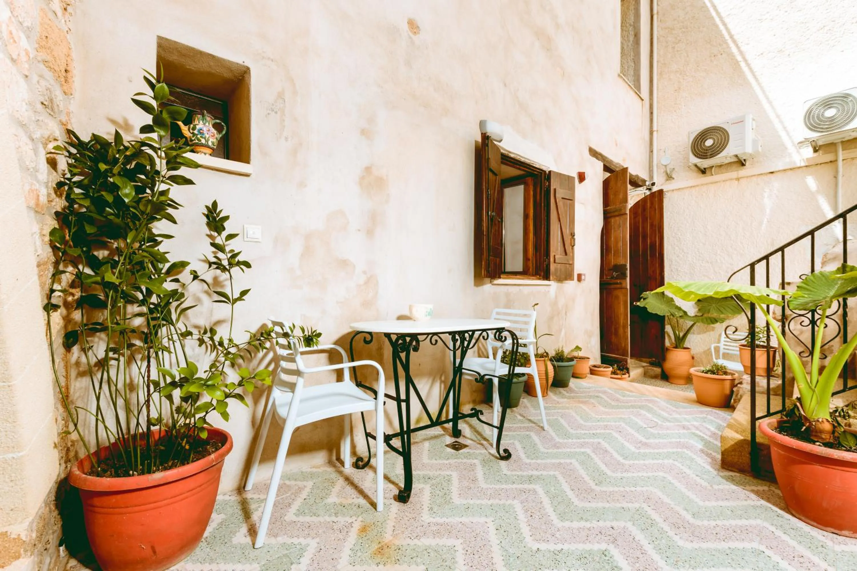 Patio in Bozzali Deluxe Hotel