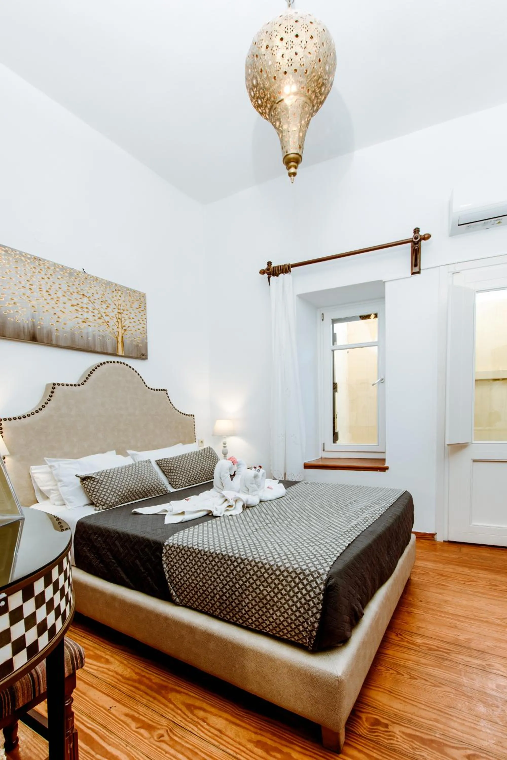 Photo of the whole room, Bed in Bozzali Deluxe Hotel