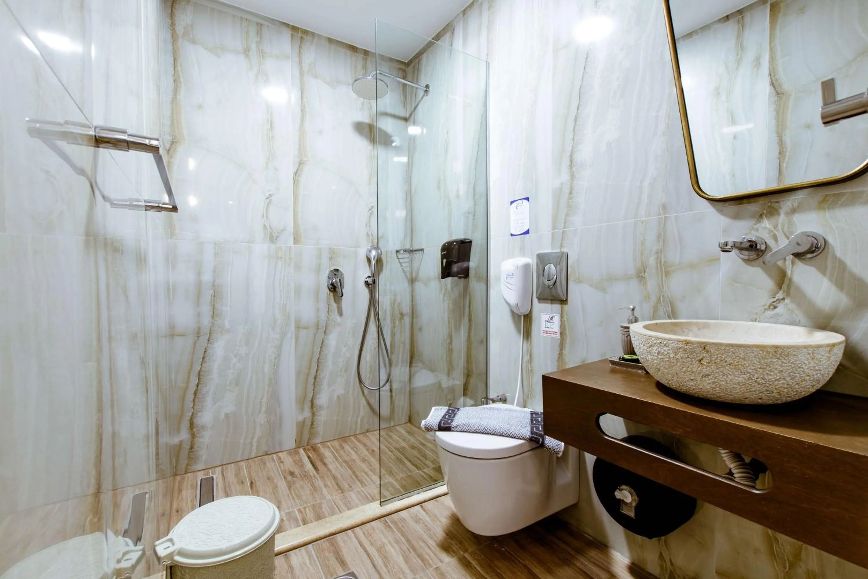 Bathroom in Bozzali Deluxe Hotel