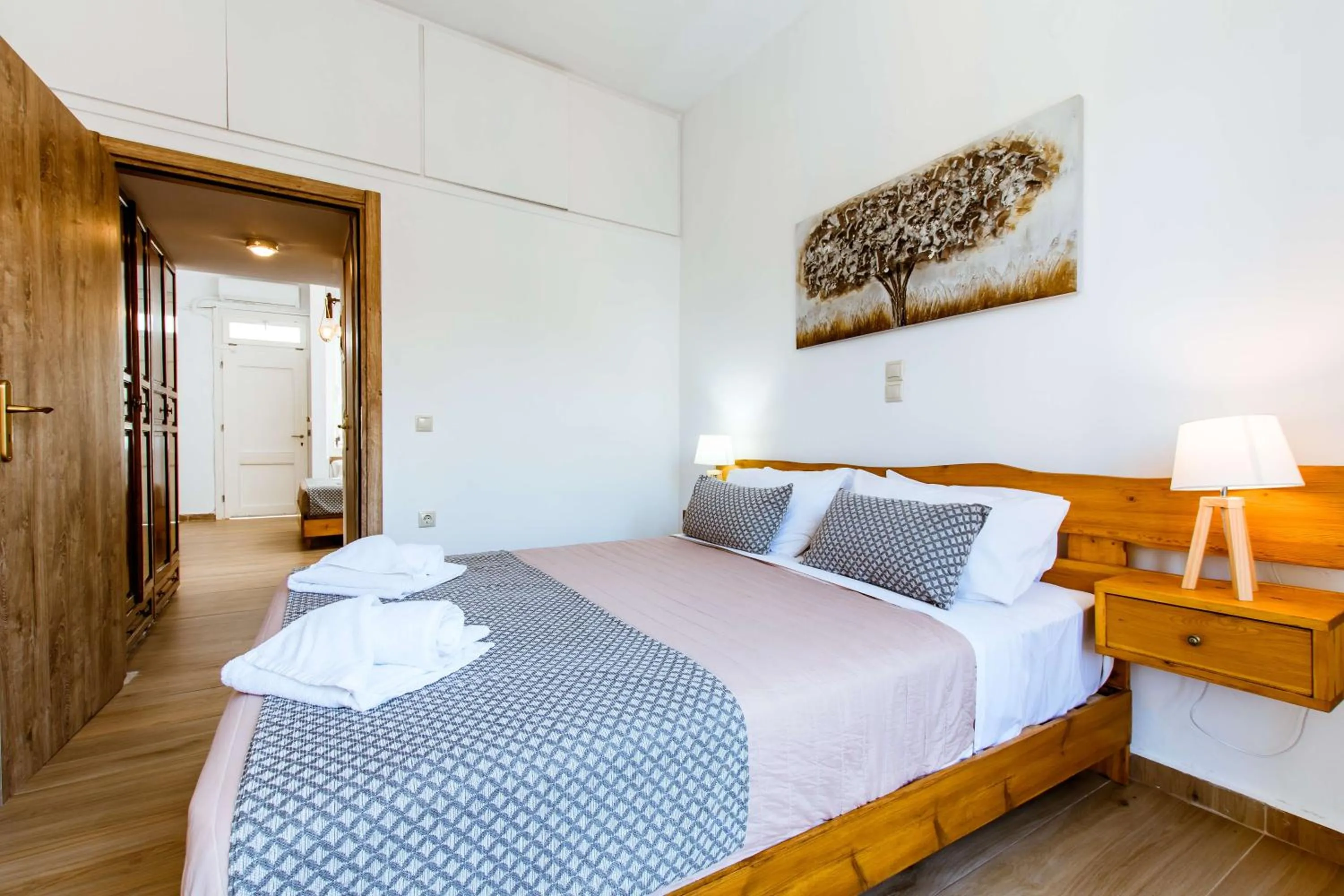 Bedroom, Bed in Bozzali Deluxe Hotel