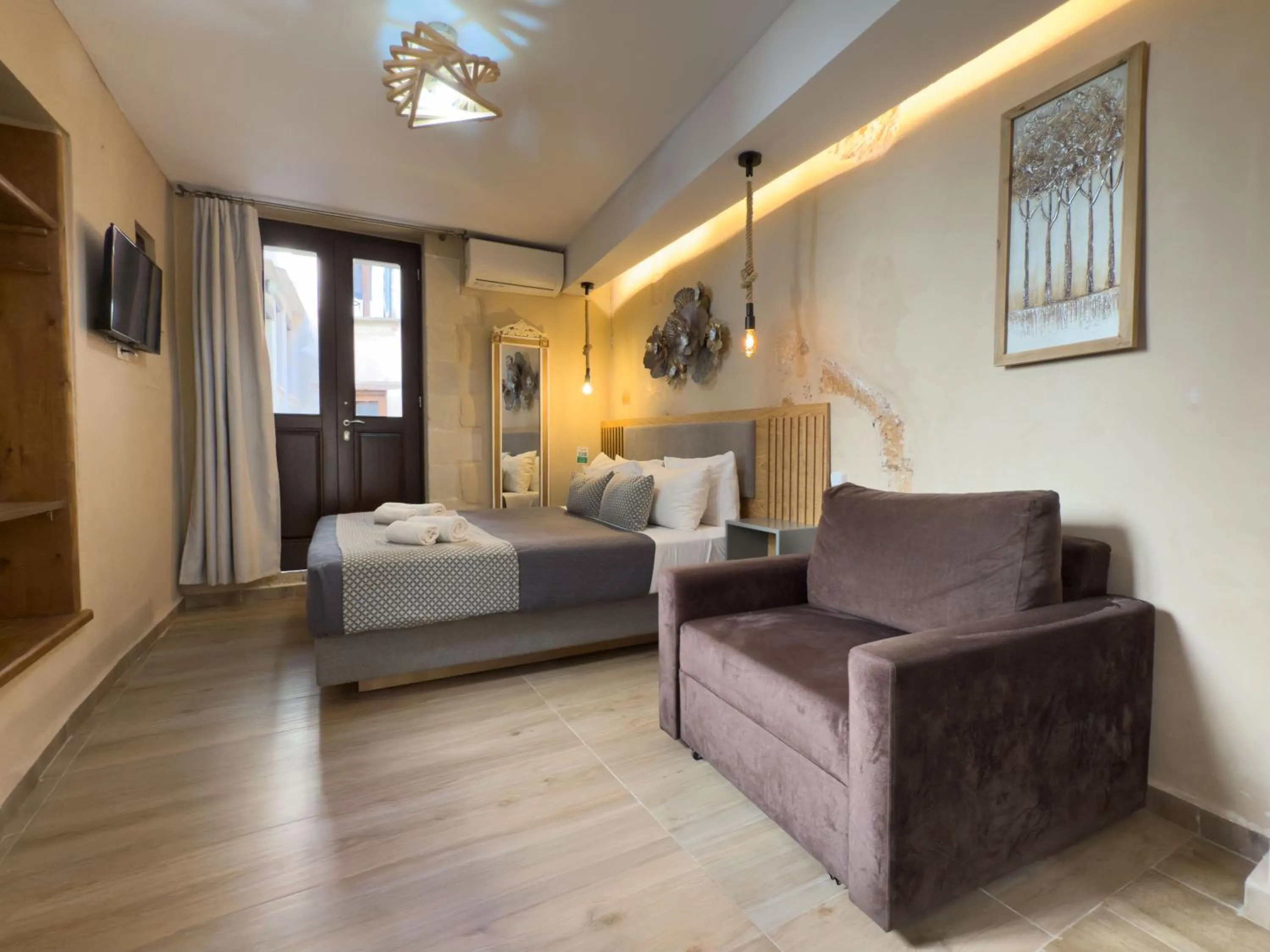 Bed in Bozzali Deluxe Hotel