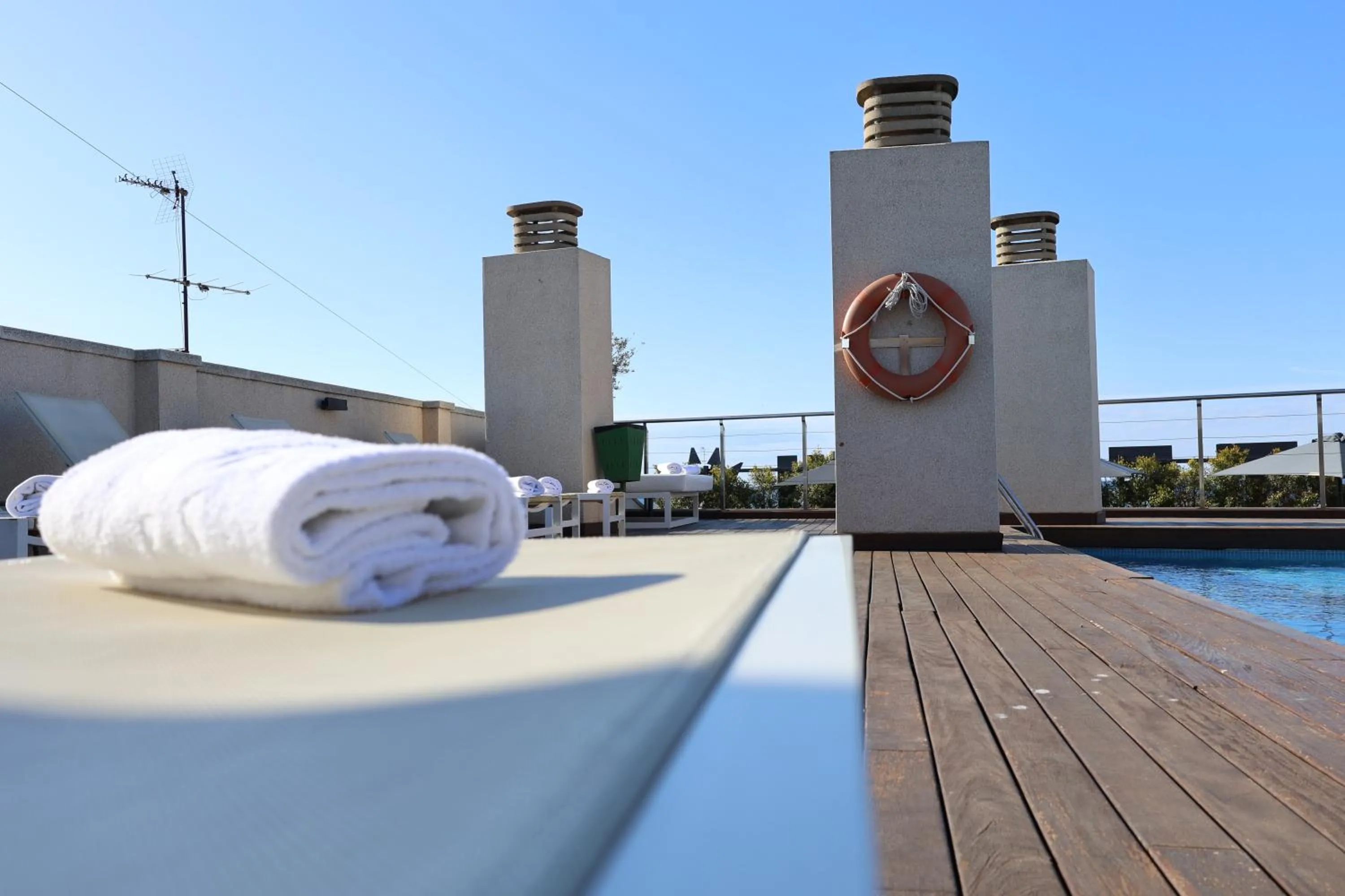 Swimming pool in Port Eugeni