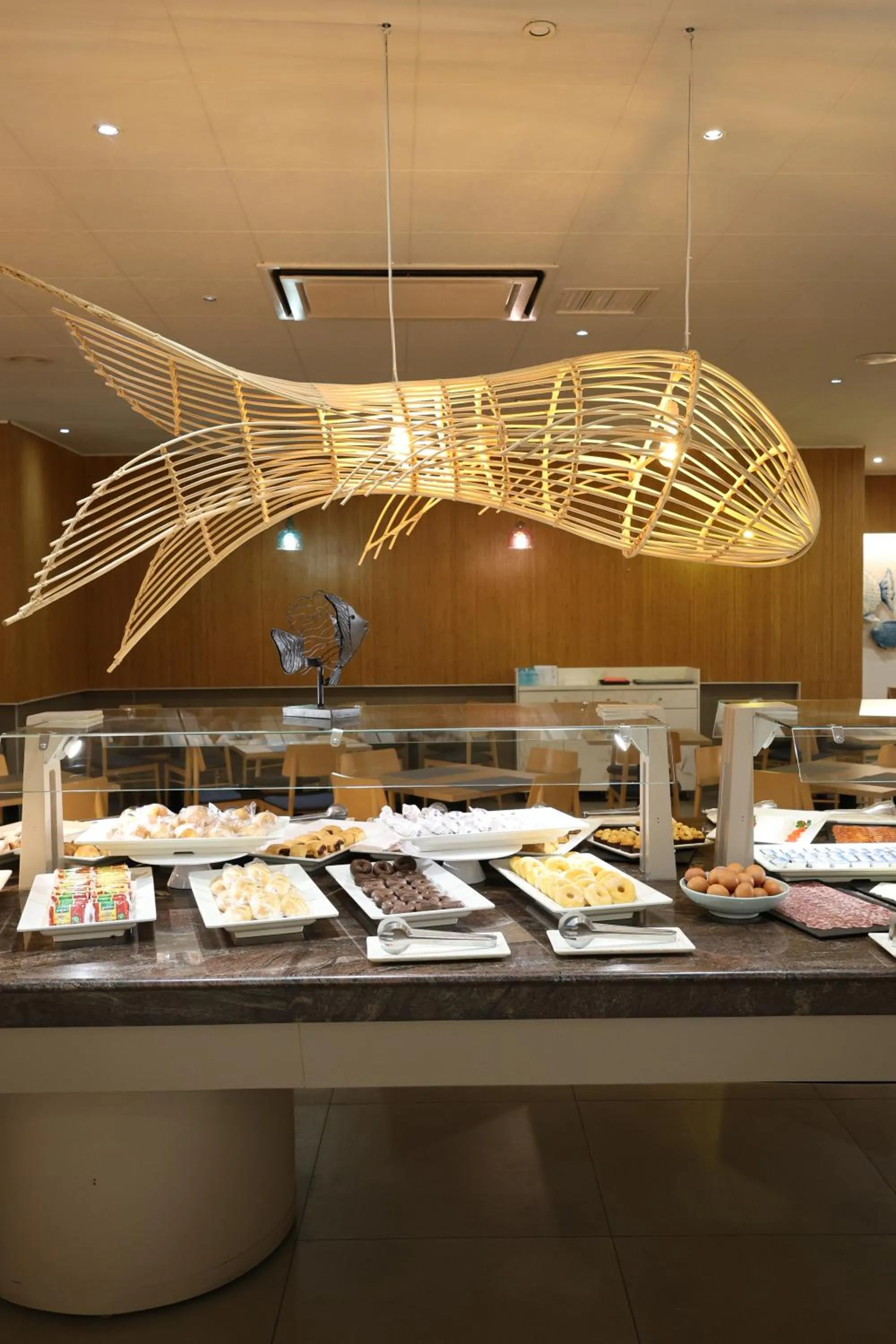 Restaurant/places to eat in Port Eugeni