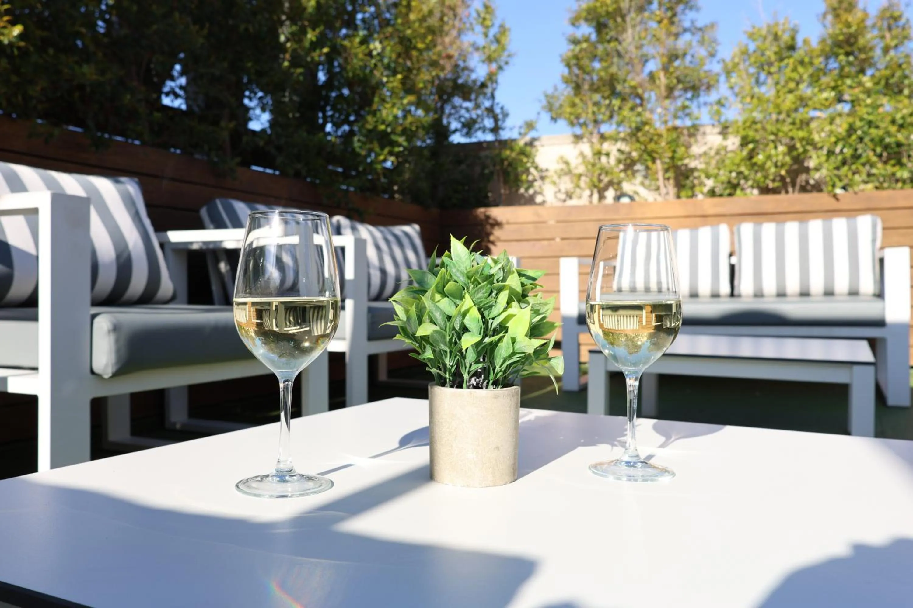 Swimming pool in Port Eugeni