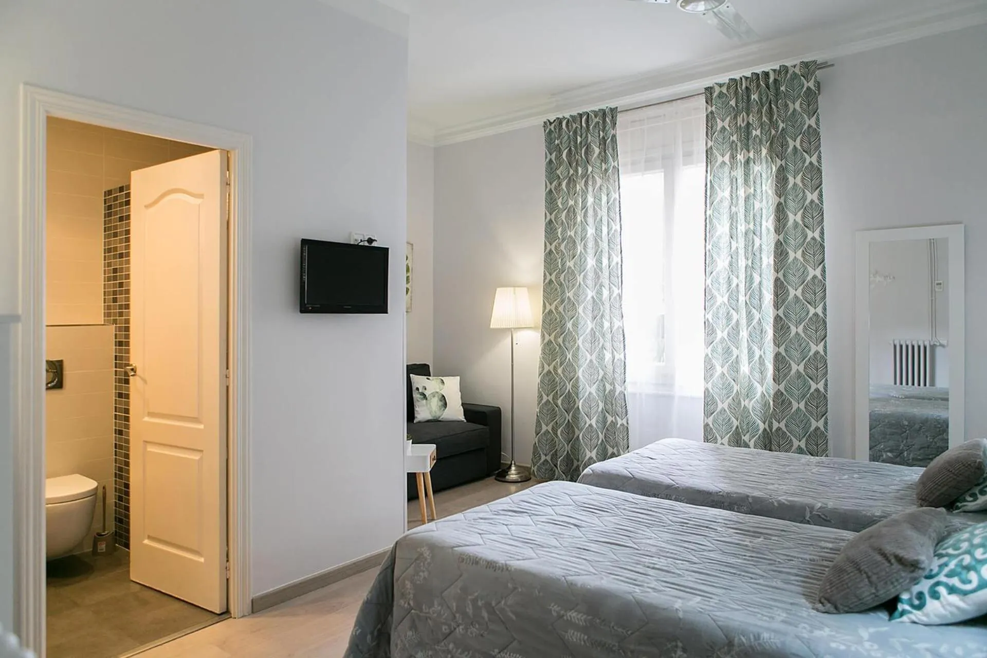 Photo of the whole room, Bed in Blanc Guest House