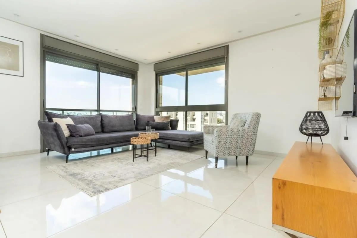Luxury 3 Bedrooms apartment in Baka