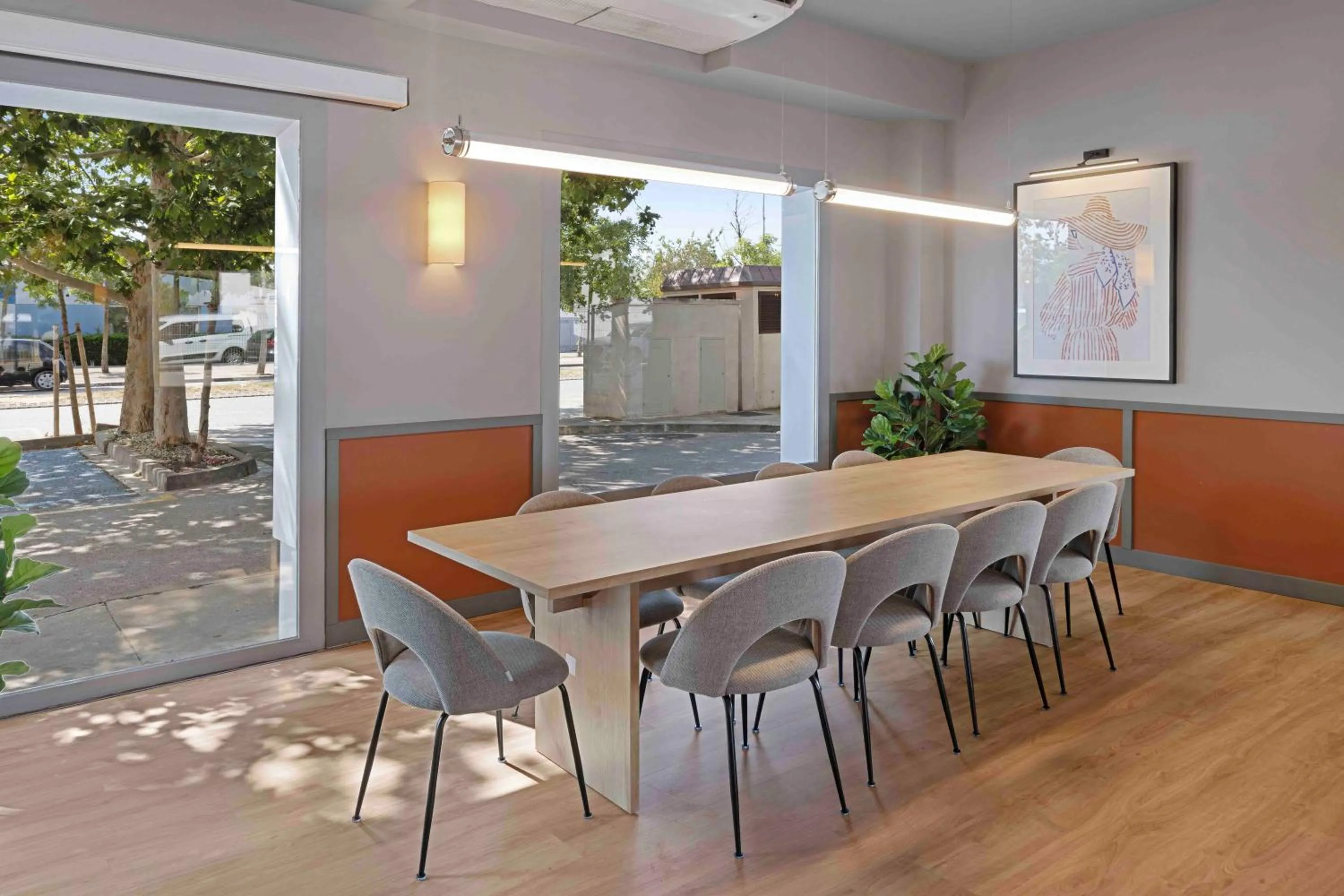 Seating area in B&B HOTEL Figueres