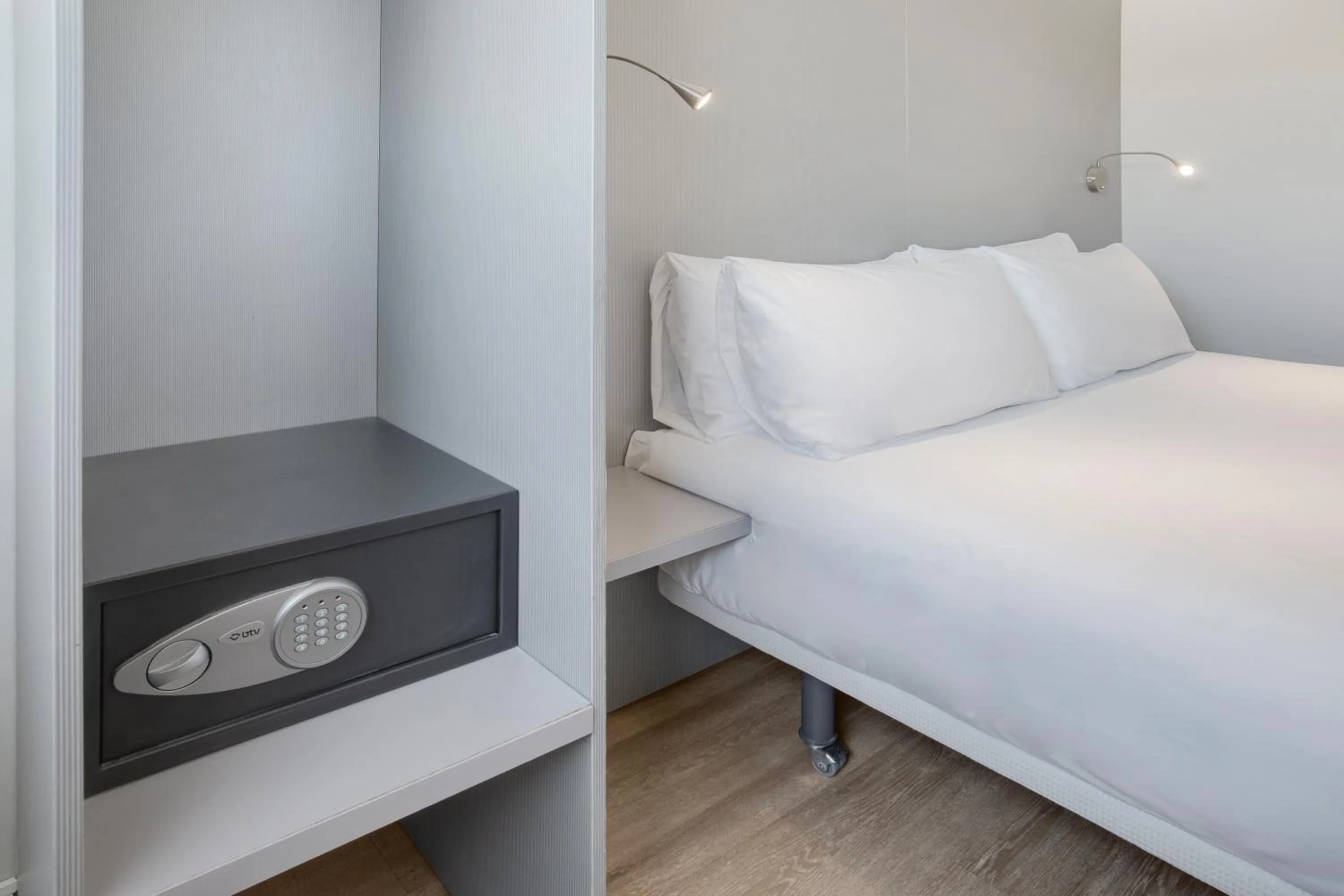 Photo of the whole room, Bed in B&B HOTEL Figueres