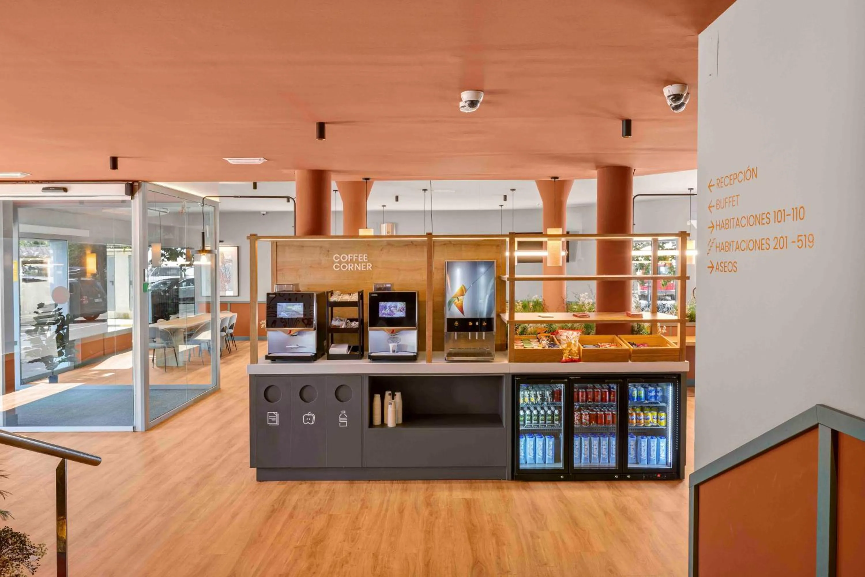 Coffee/tea facilities in B&B HOTEL Figueres