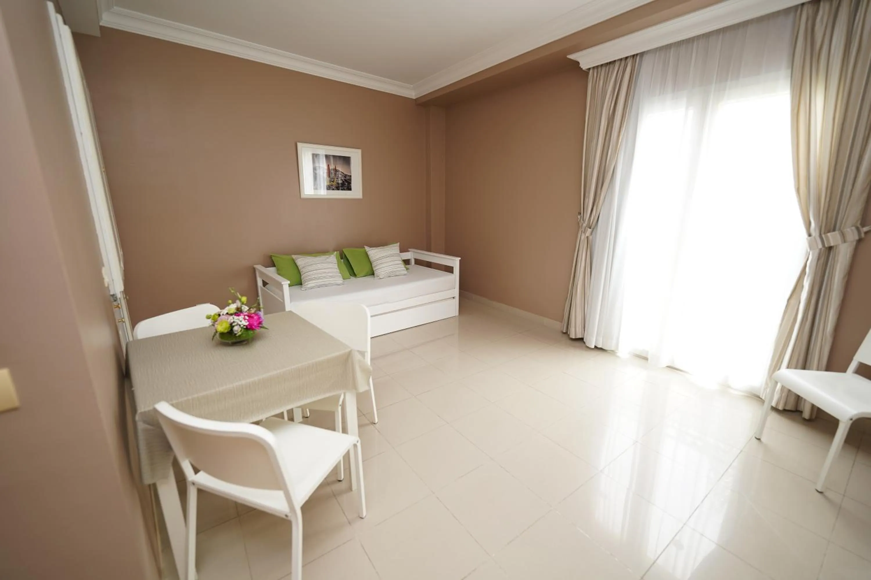 Living room, Bed in Hotel RF Astoria - Adults Only