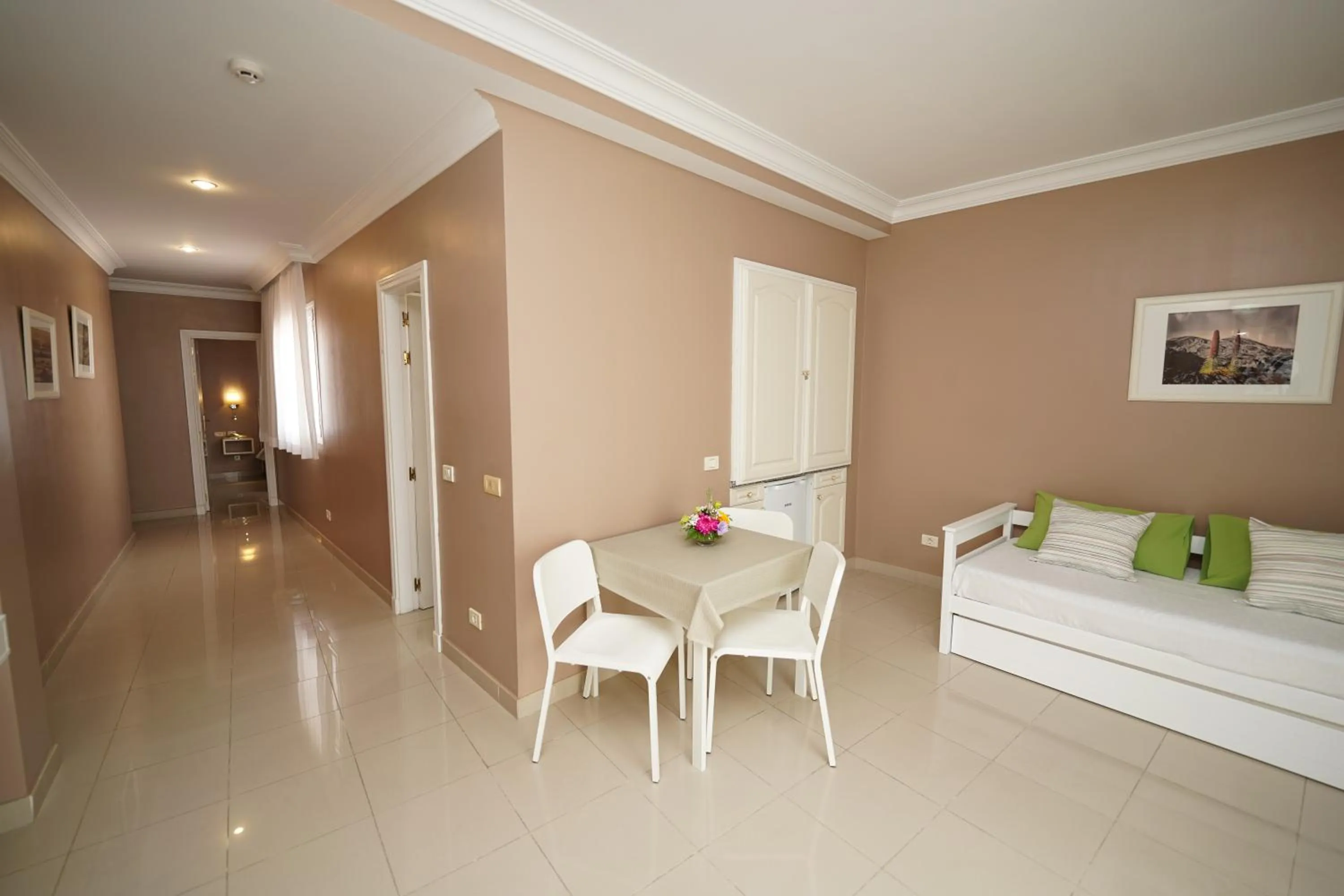 Living room, Bed in Hotel RF Astoria - Adults Only